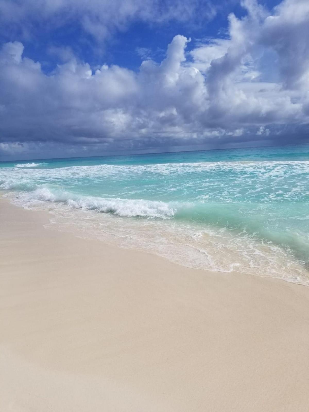 Amazing Caribbean Ocean view at Villas Marlin in Cancun