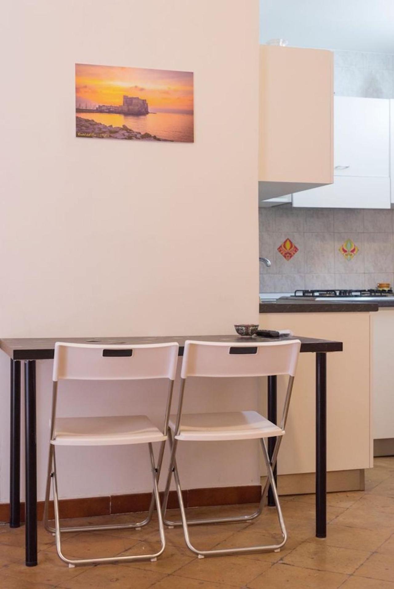 Napoli centro apartment A balcony in the heart of naples