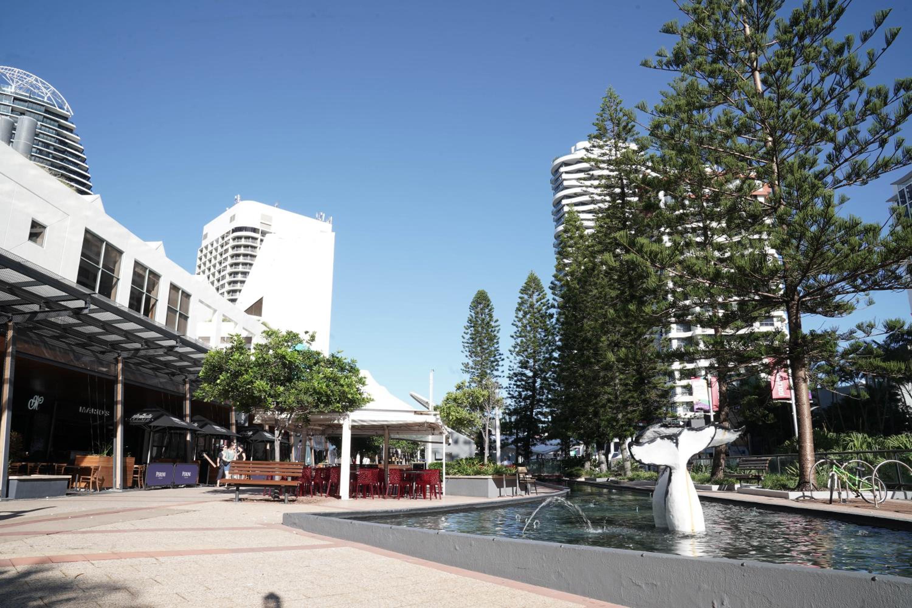 Beachfront on Oasis Centre, Air on Broadbeach 1503