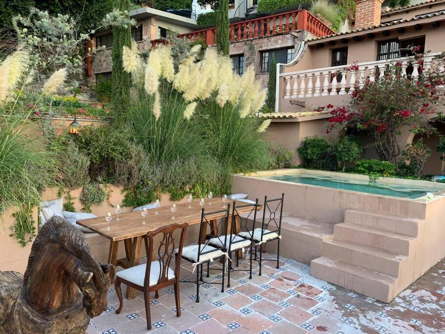 Casa Vista 6BR Villa, 16p Jacuzzi Pool, Staff & Breakfast view 5