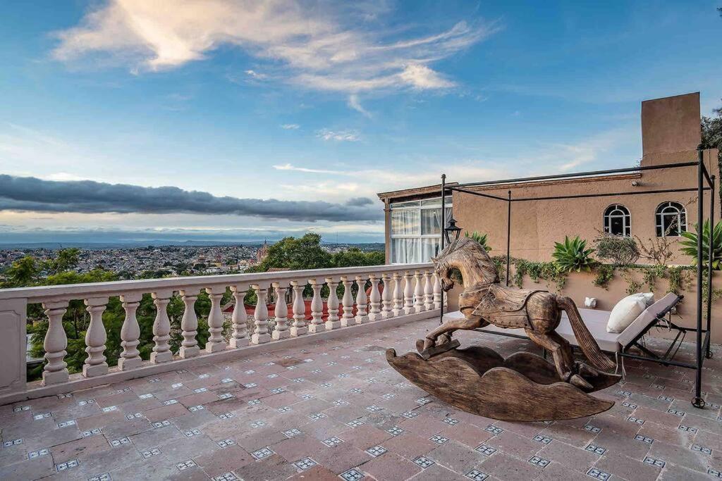Casa Vista 6BR Villa, 16p Jacuzzi Pool, Staff & Breakfast view 3