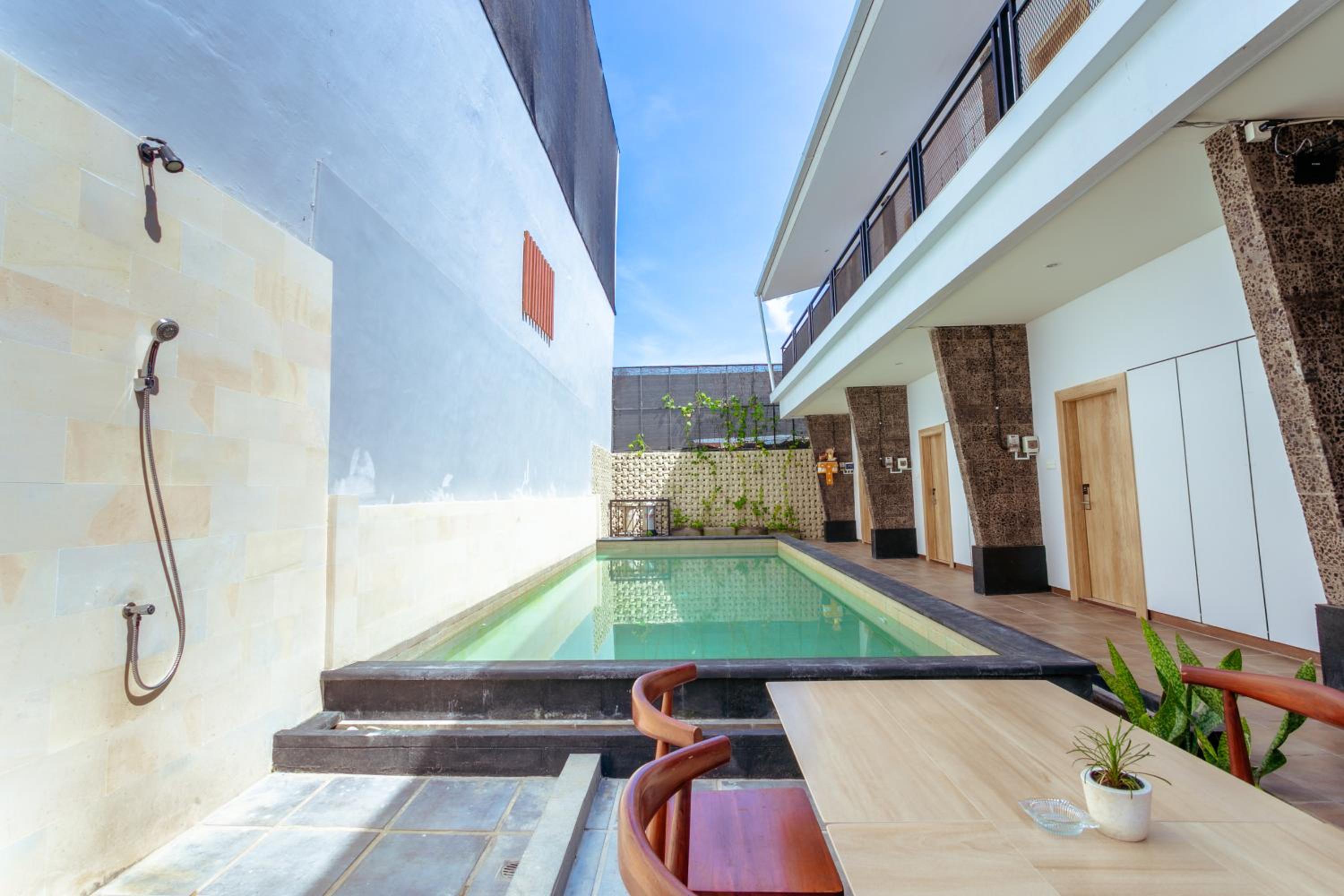 Lega Legi Town House Seminyak by The Lavana view 5