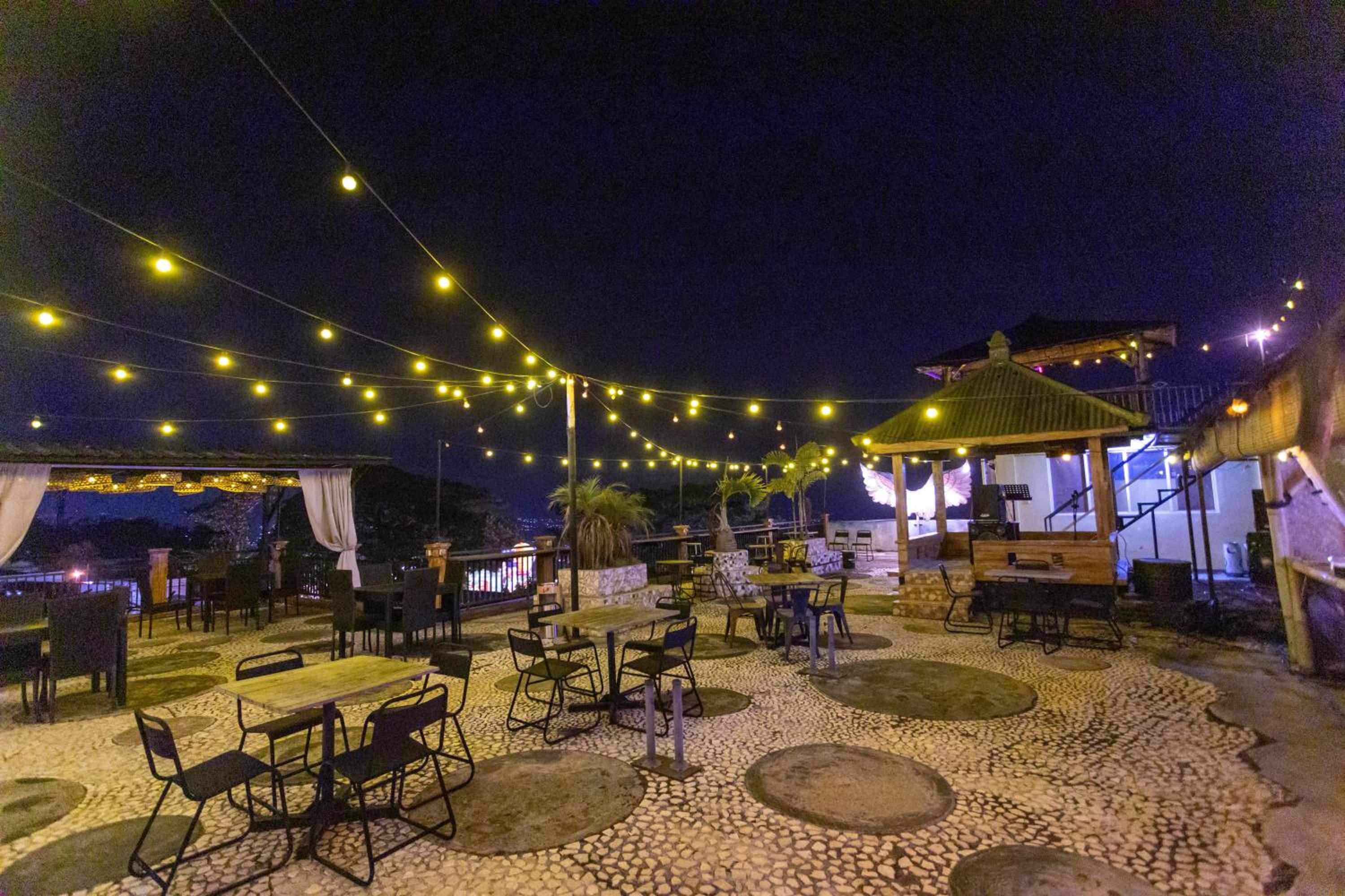 Batuque Town Villa