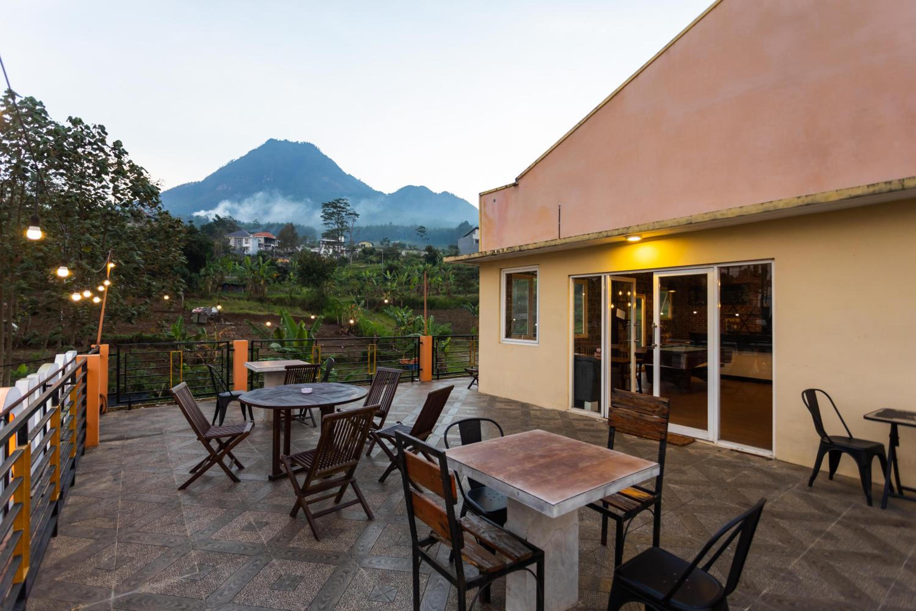 Batuque Town Villa 2