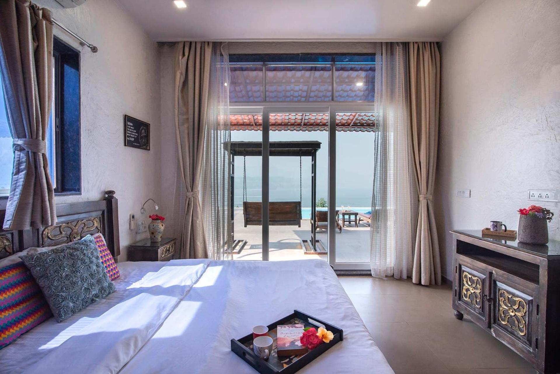 StayVista's Princess - A Villa with Infinity Pool & Breathtaking Views view 4