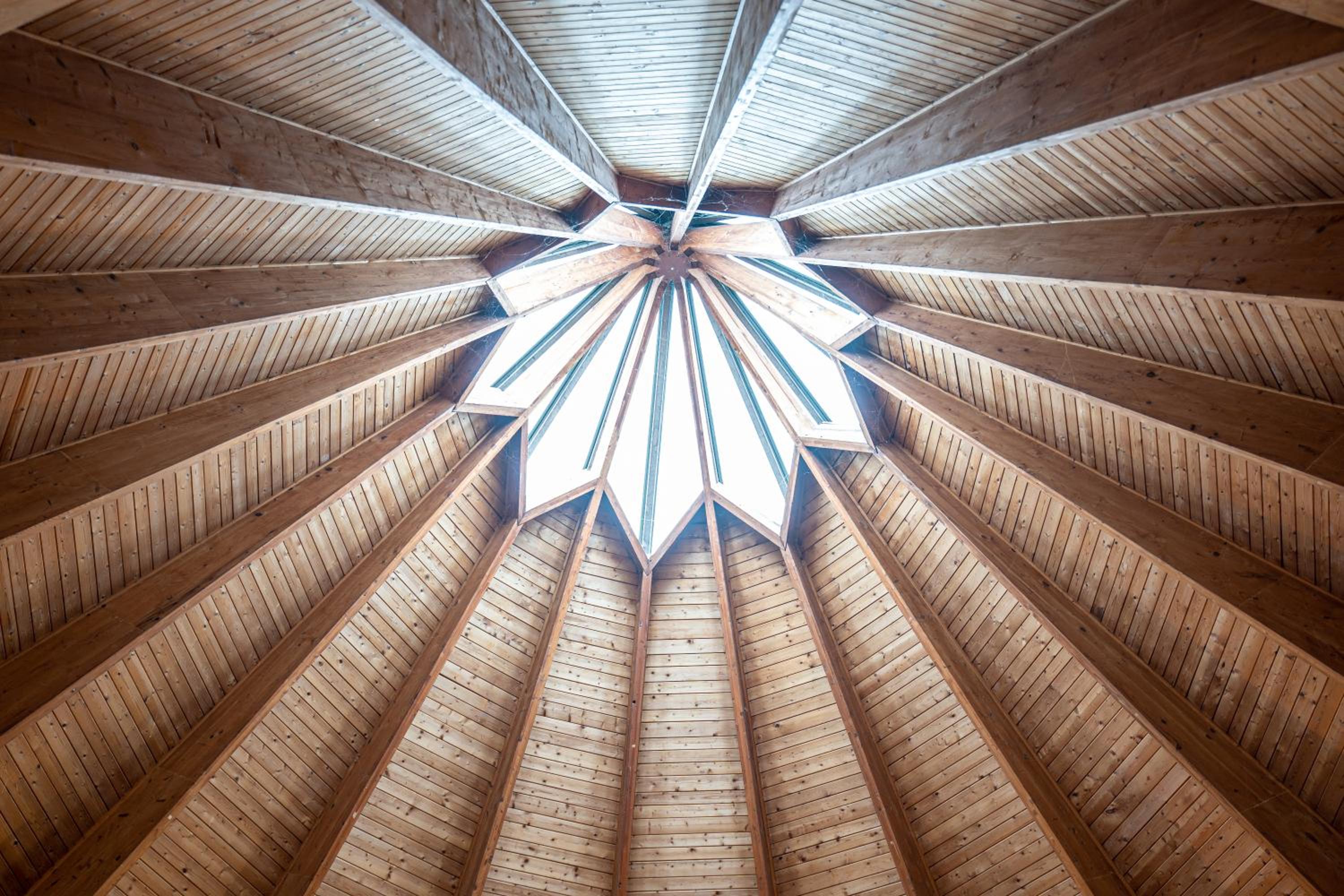 dreamcation - Wohnen in KIRCHE, 3D-Tour, Terrasse, BBQ, Küche, Kamin, 180qm, photo 2