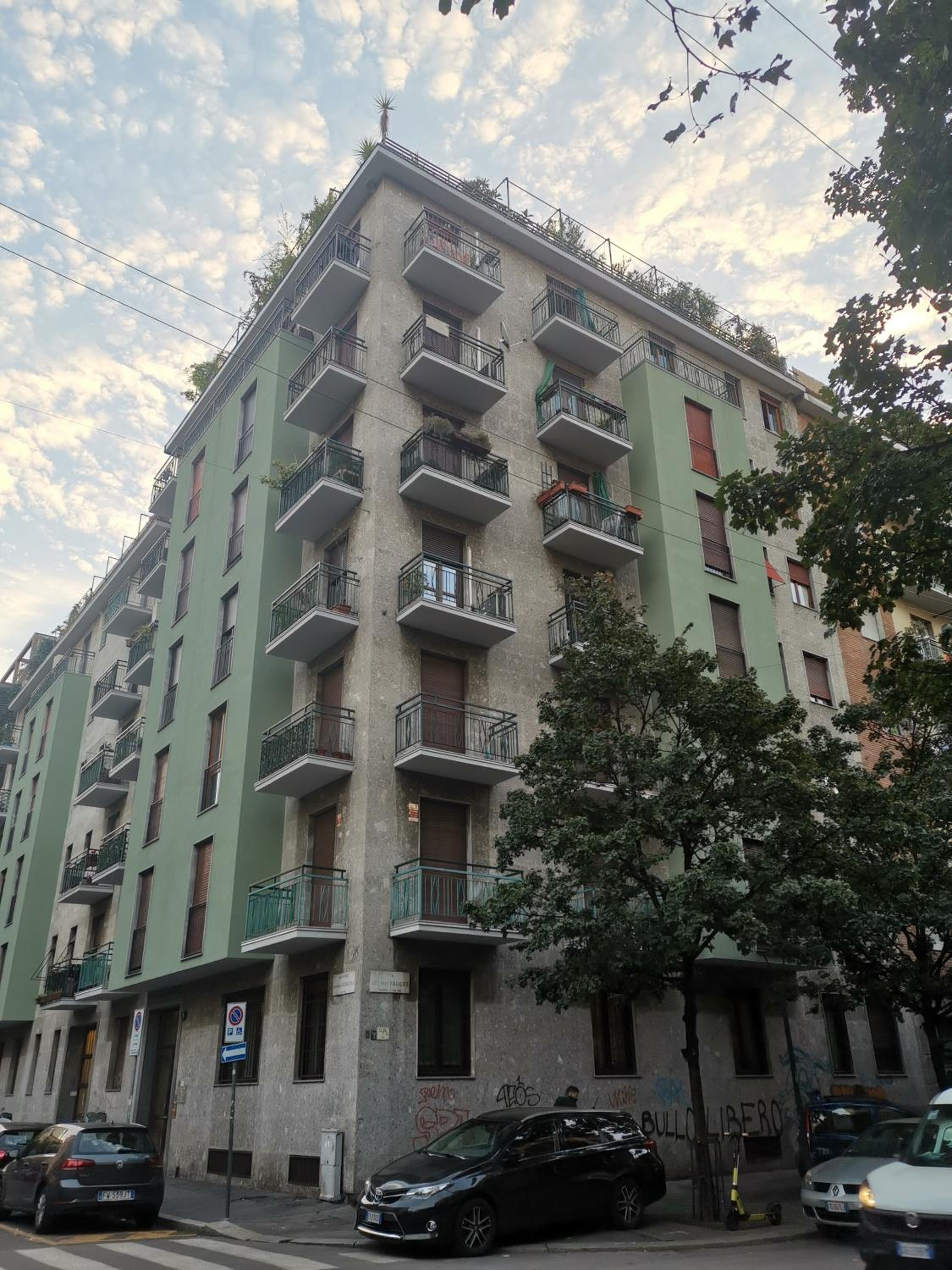 STAR RIBBON — Milan