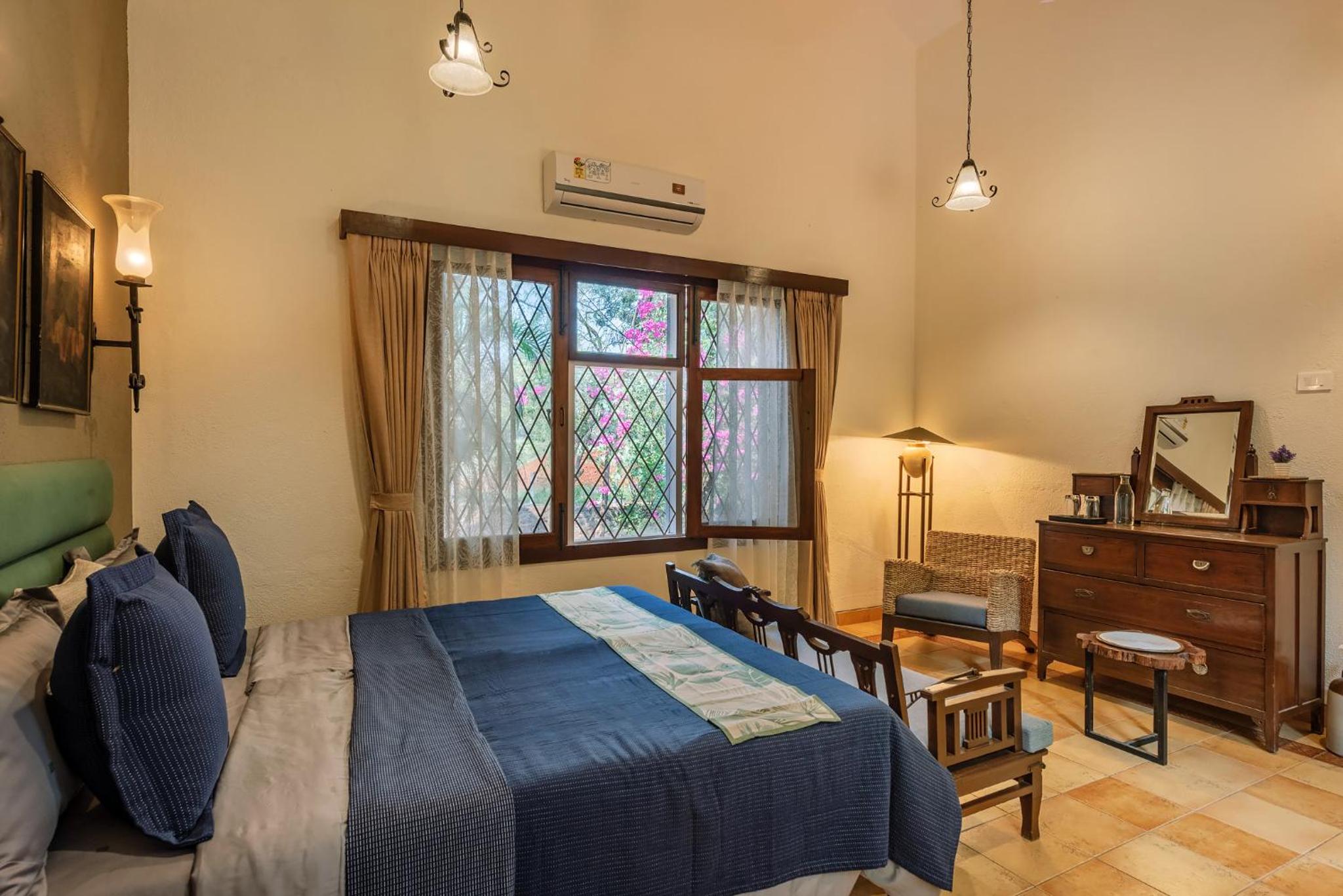 SaffronStays Foresta by the Lake - 6BR veg-only pool estate with lake views, lawns, gazebo & sports court in Kamshet view 5