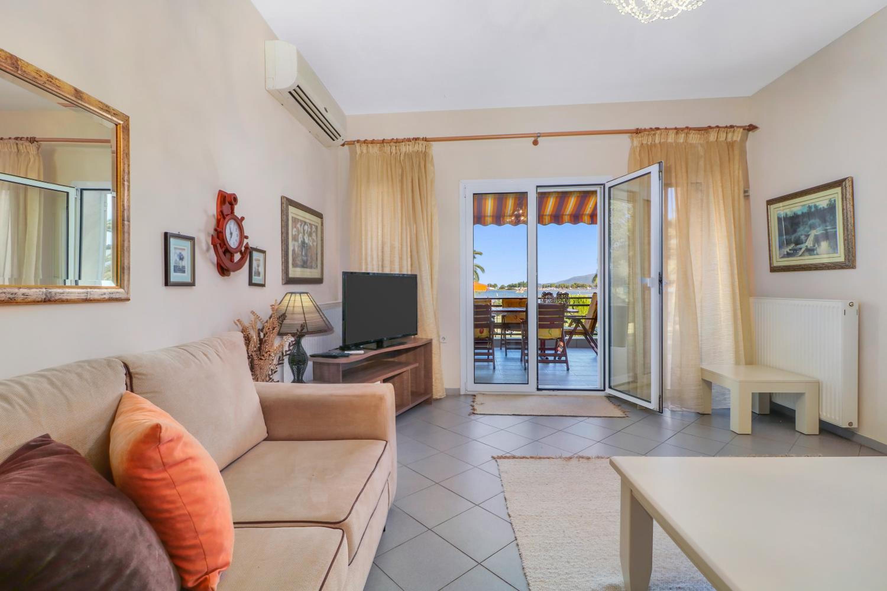 Villa Laguna