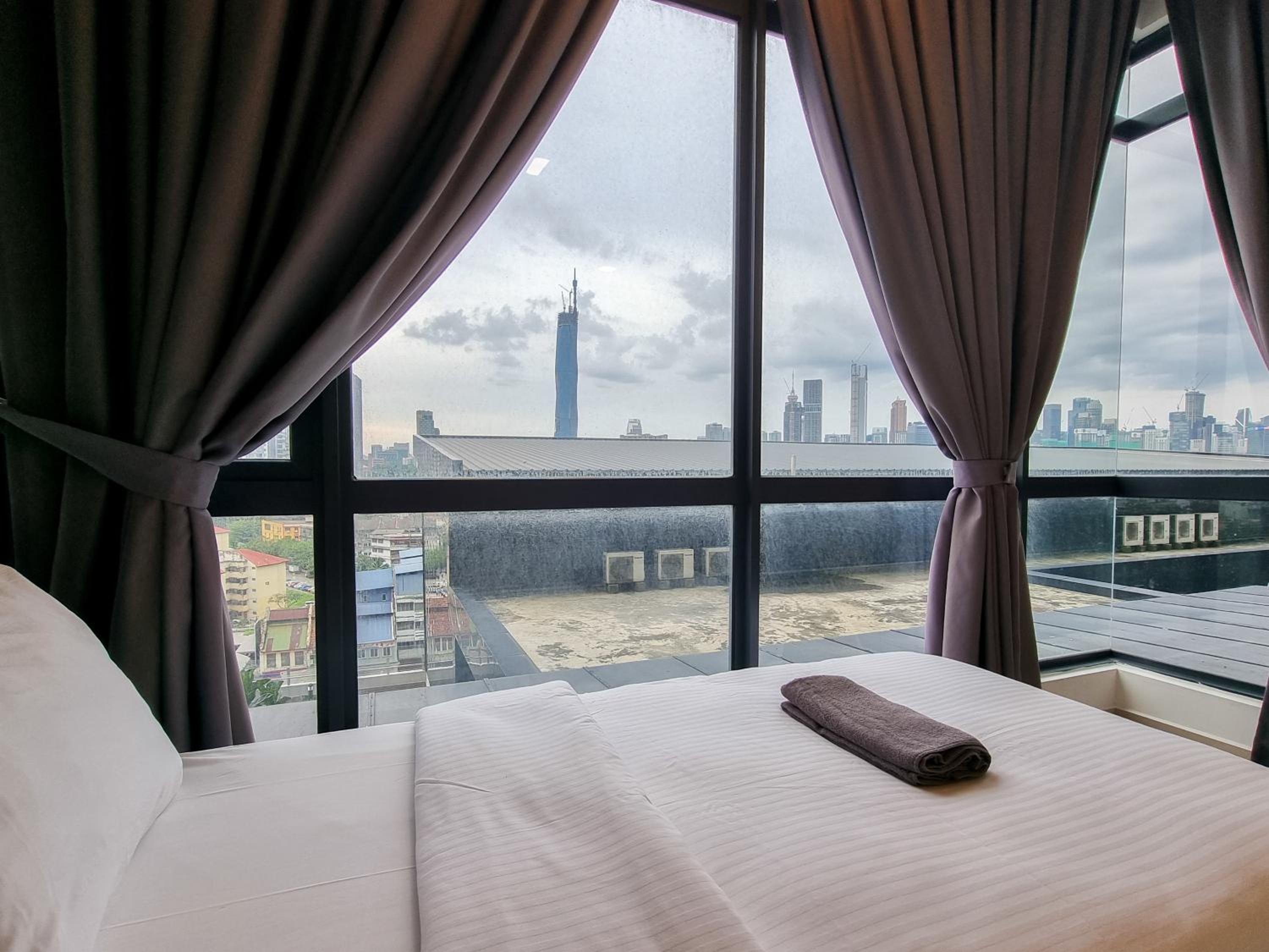 KL One Residence by Nest Home [Infinity Pool & KL Skyline]