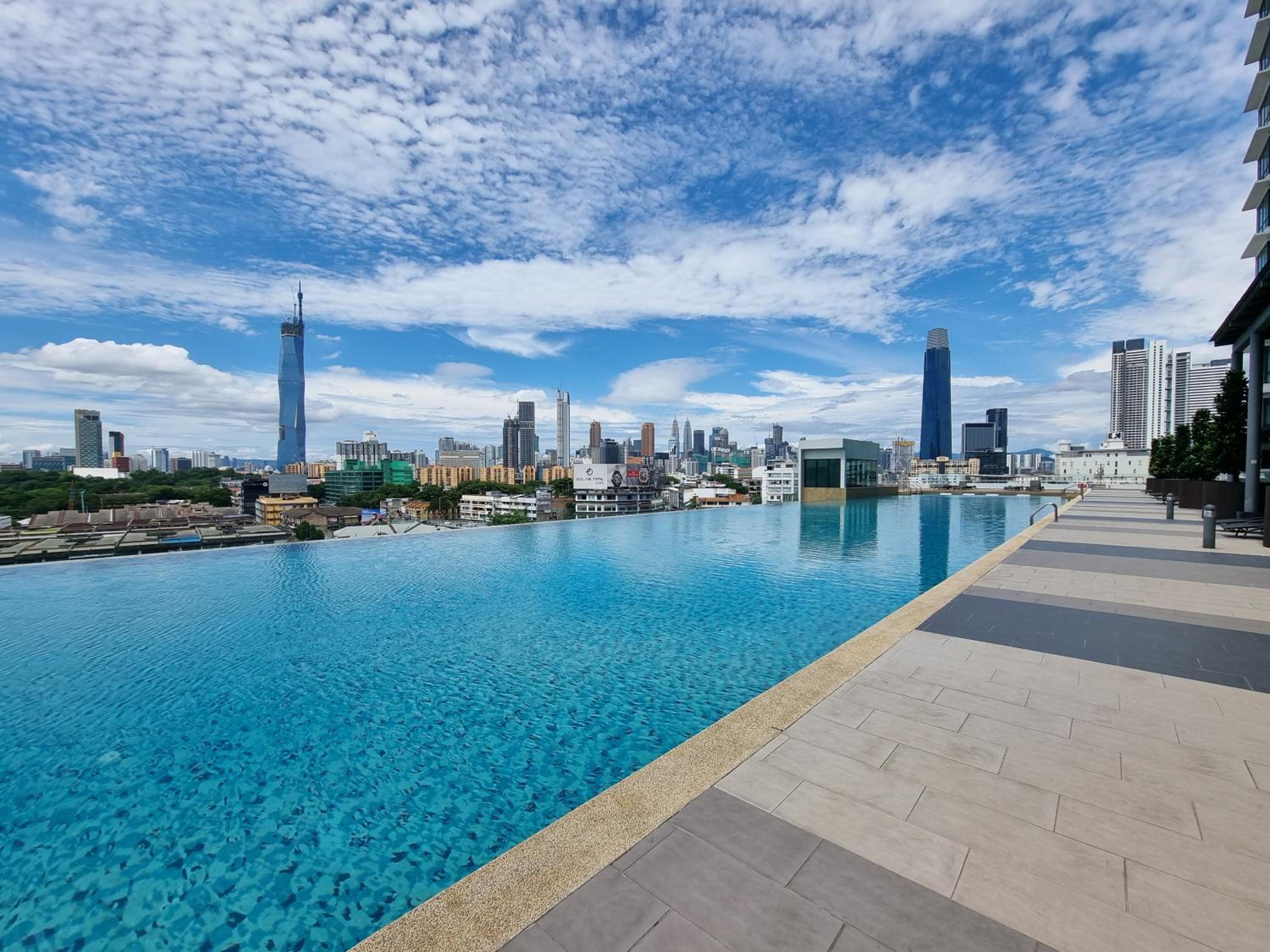 KL One Residence by Nest Home [Infinity Pool & KL Skyline]