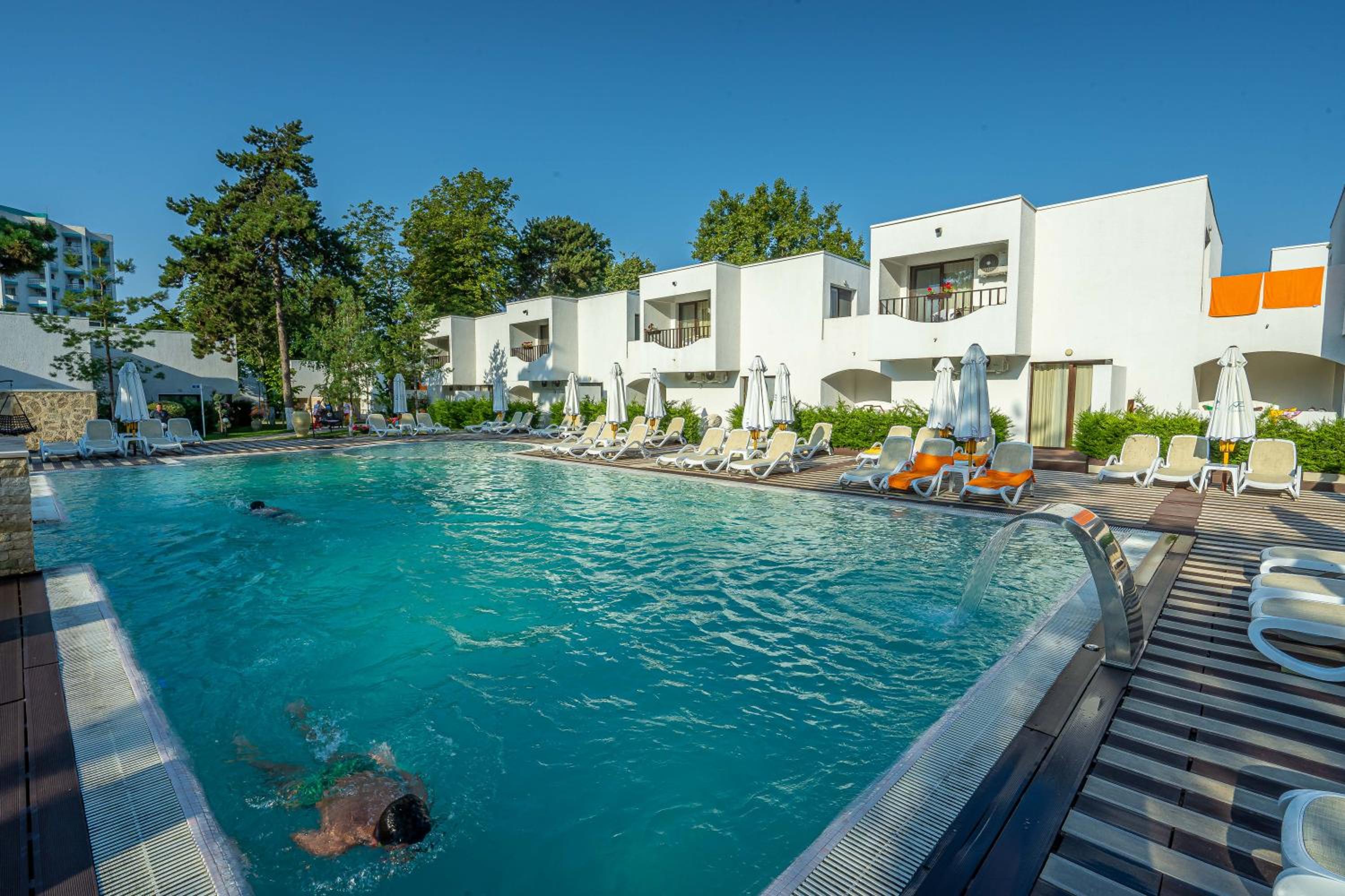 Mera Resort