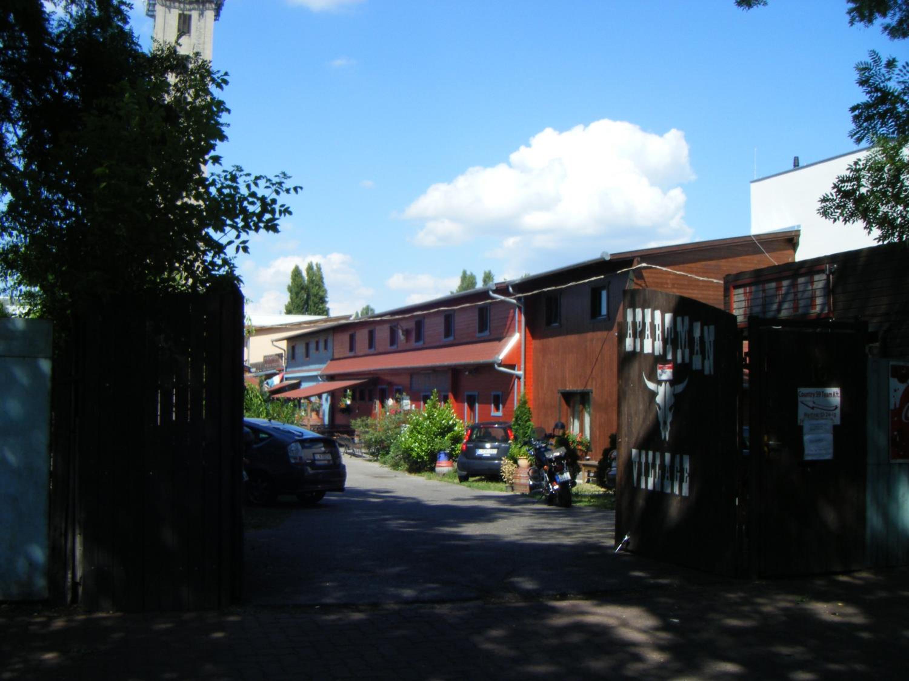 Photo 36