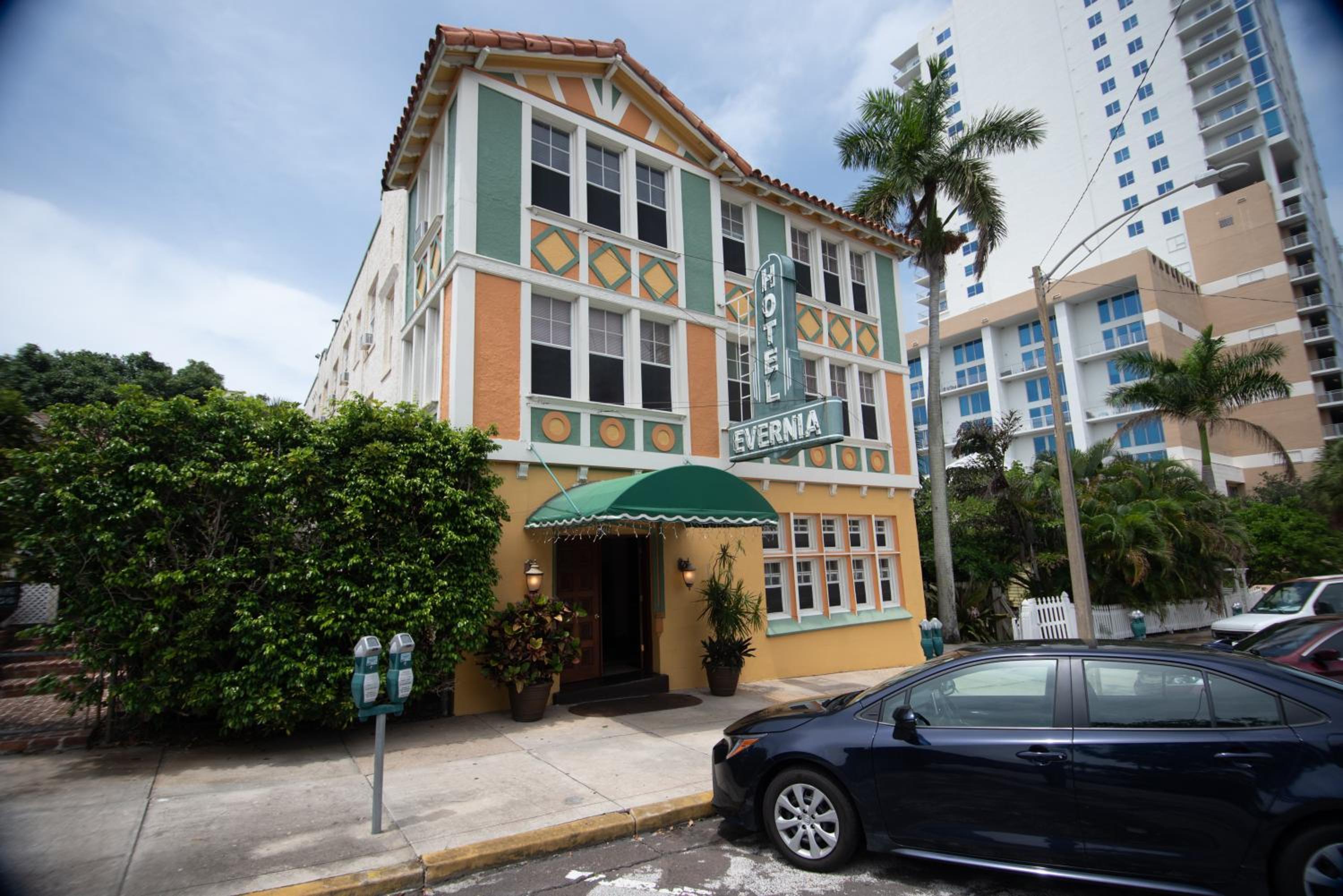 Hotel Evernia - Image 1