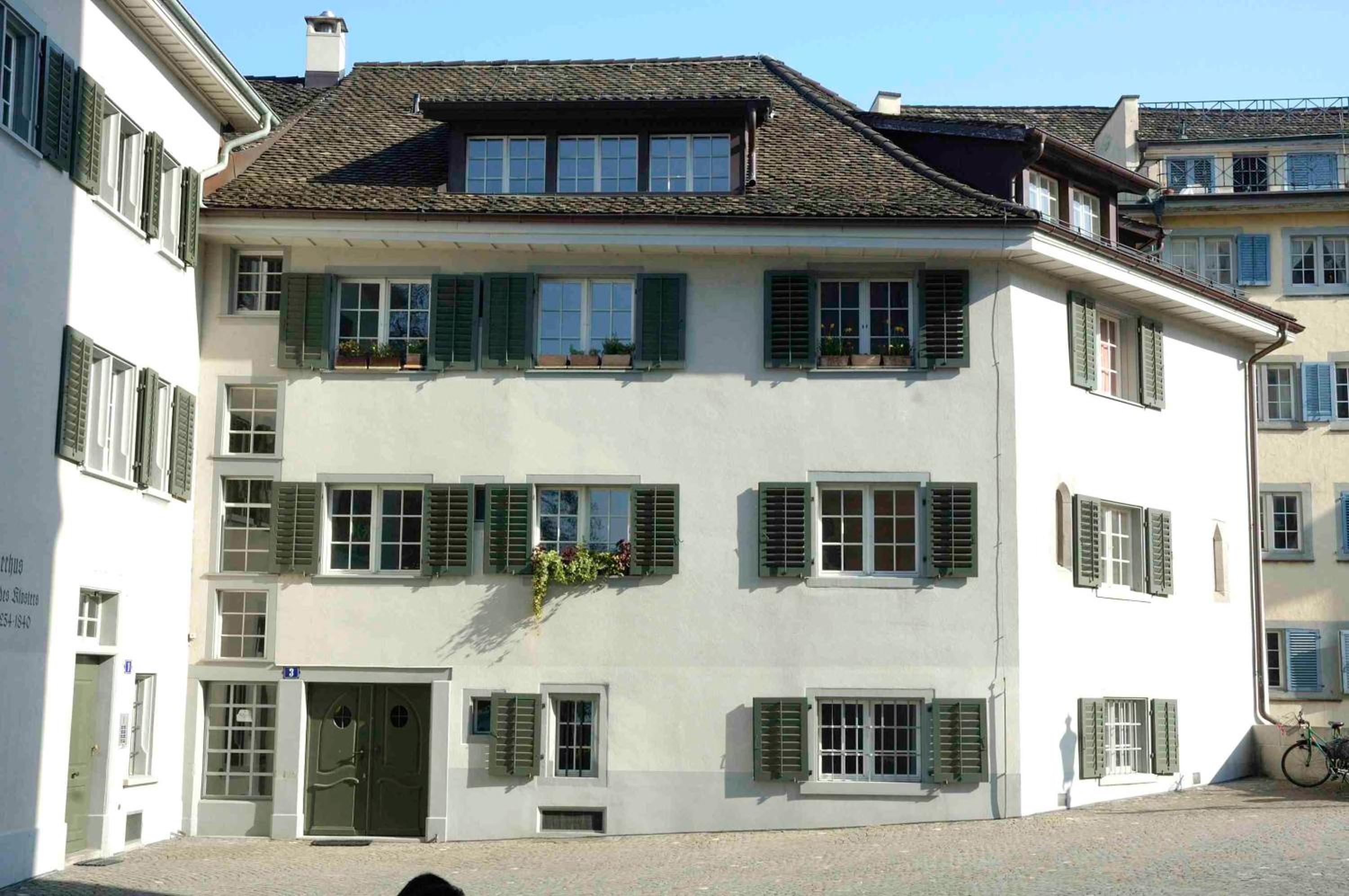 1BR flat in historical center - Symbol 3