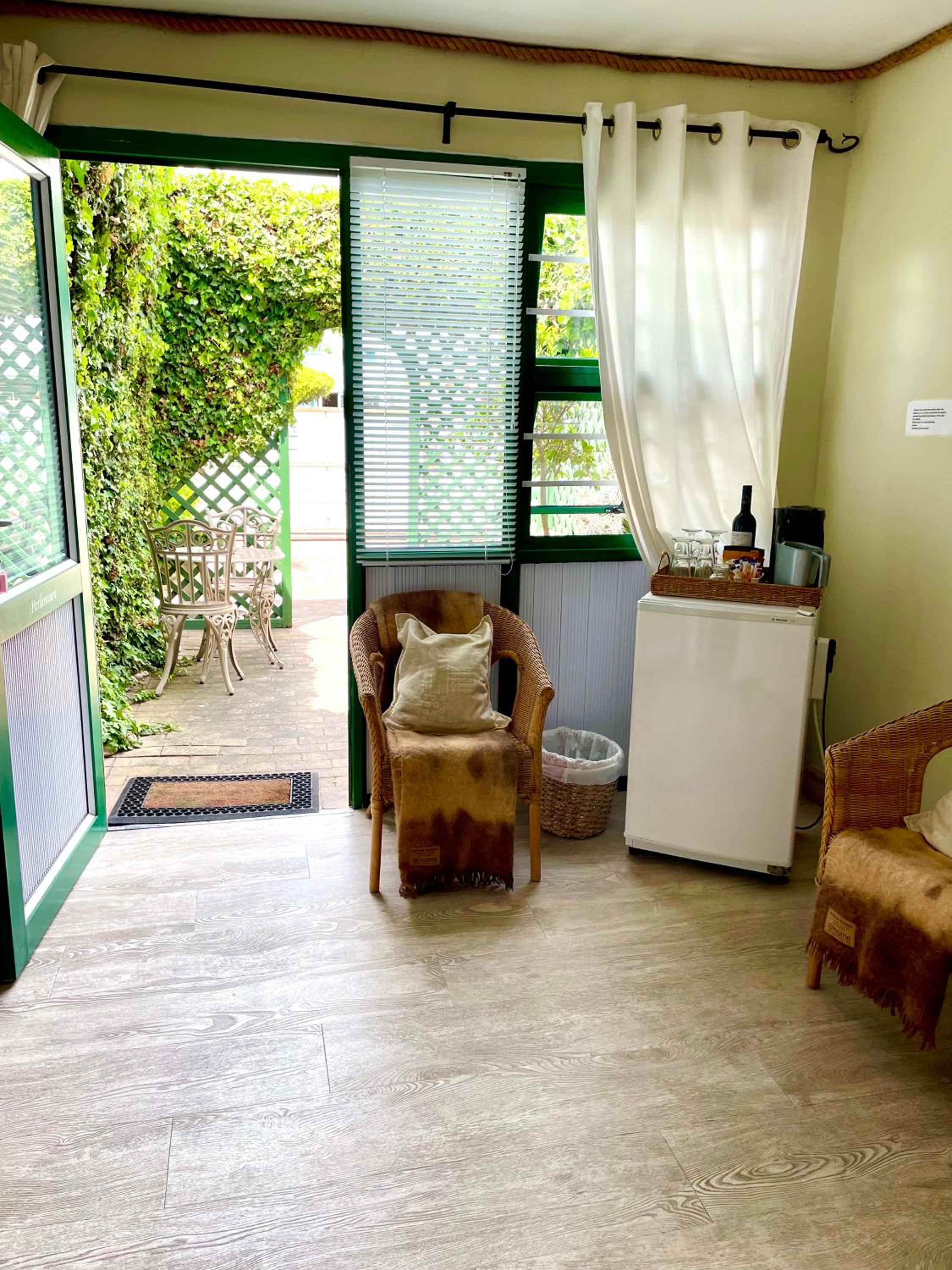 Sandra's Guest House