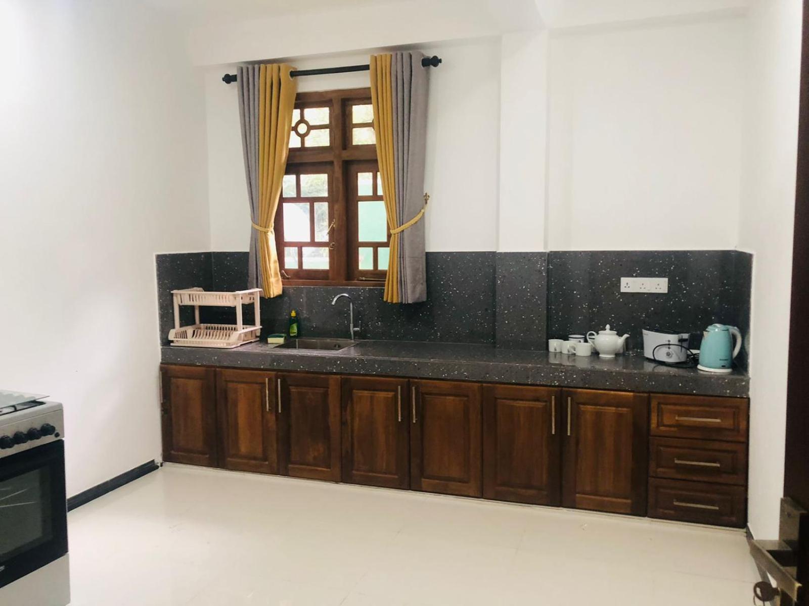 Paradise Hilltop villa & apartment view 5
