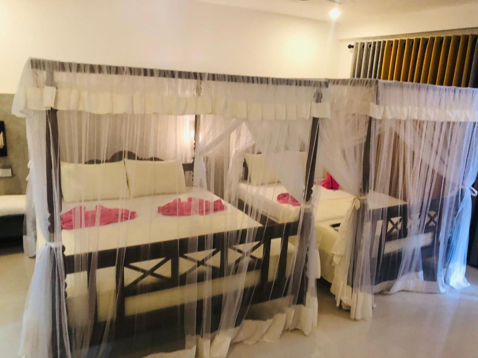 Paradise Hilltop villa & apartment view 2