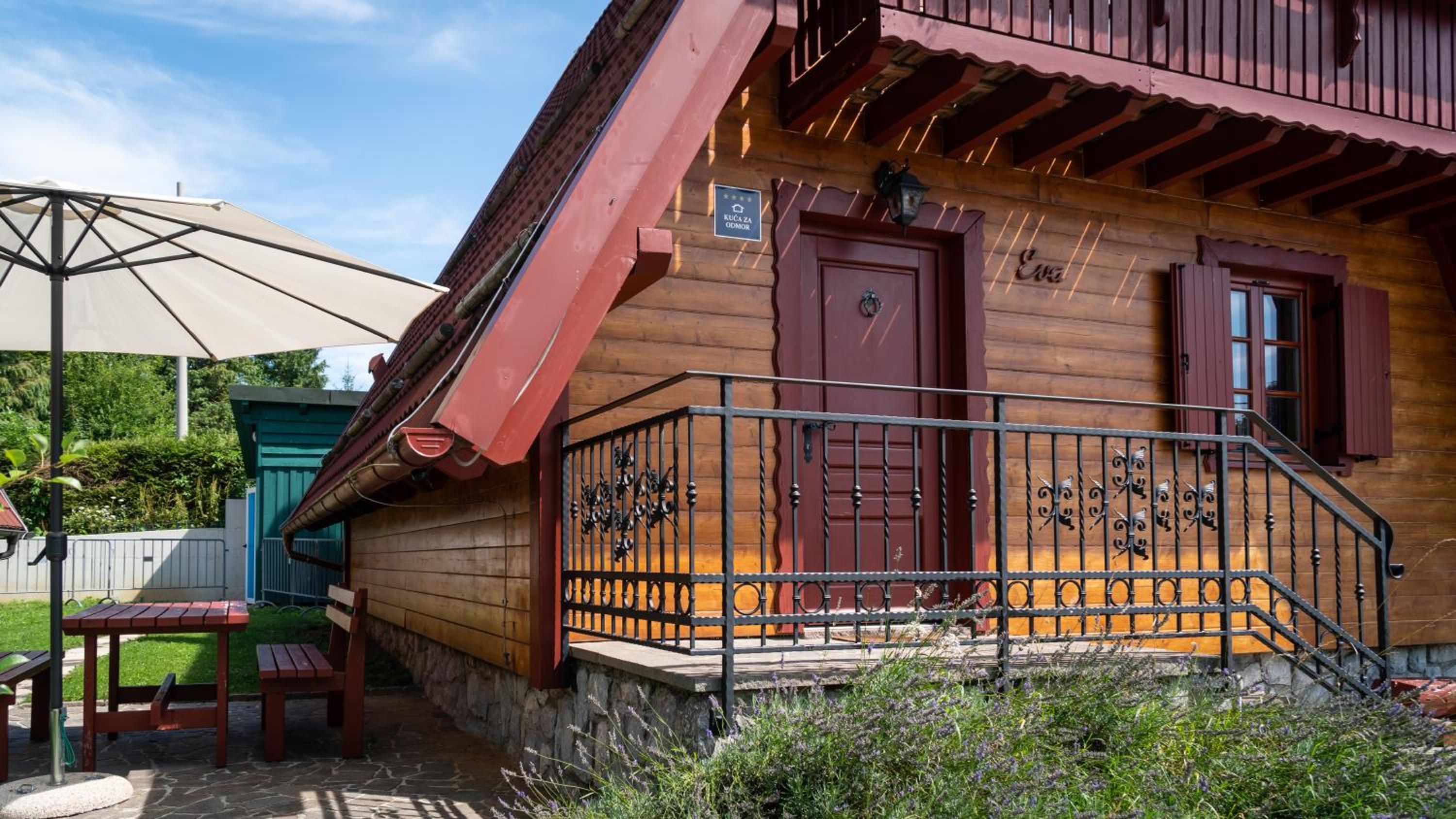 Runolist Mountain Resort - 3 Chalets with pool & spa near Risnjak view 5