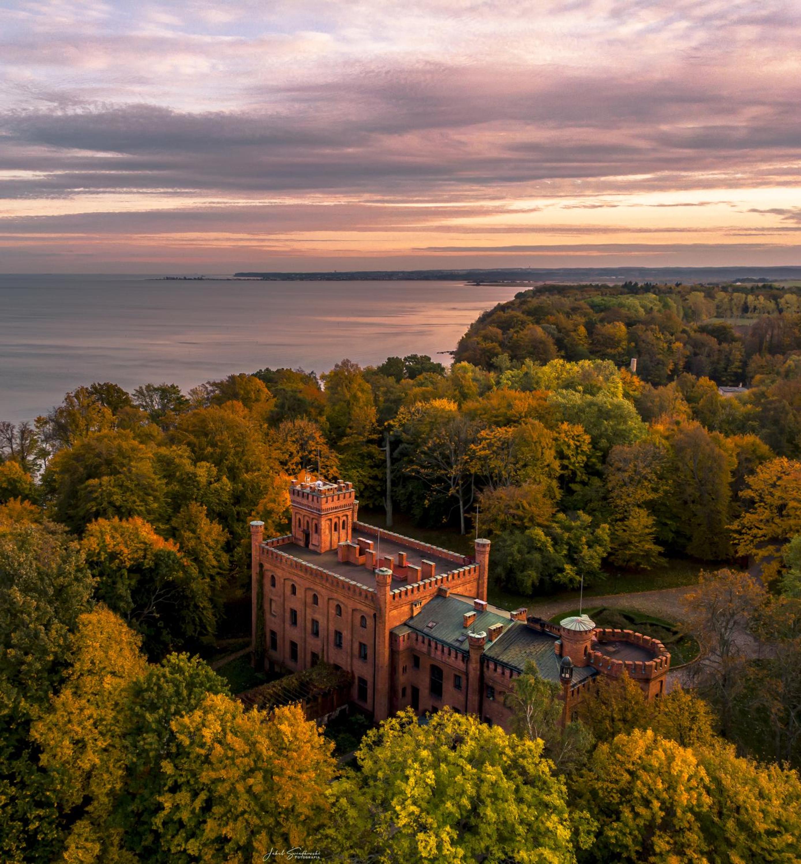 Hotel Zamek Rzucewo - Image 1
