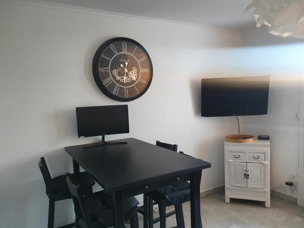 Hotel Joli studio, la grande pyramide, parking - Image 1