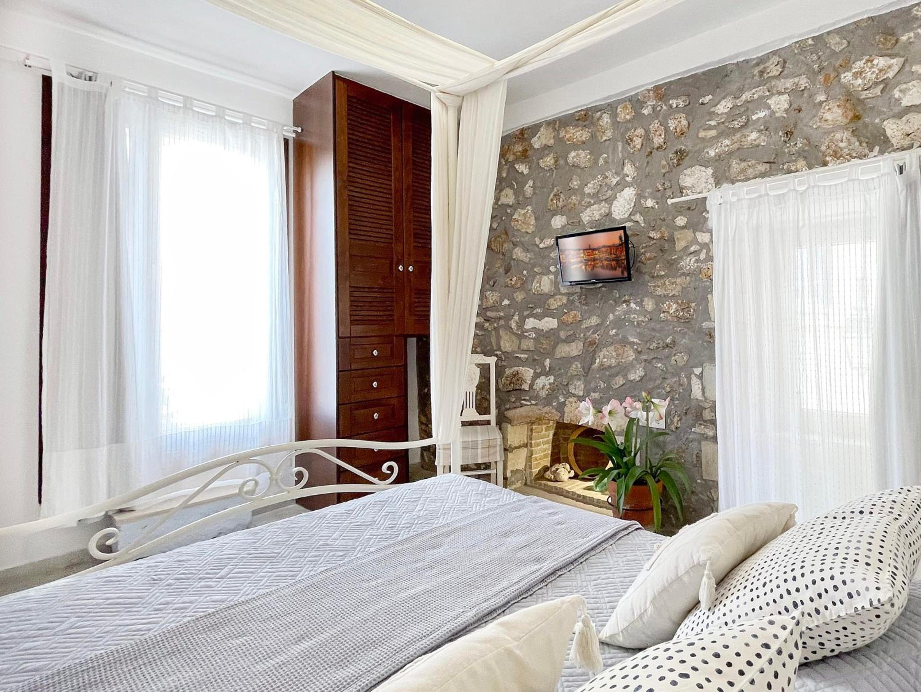 Four Seasons of Bliss at Sohora Hotel