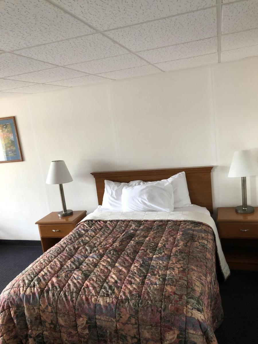 Corn Palace Inn