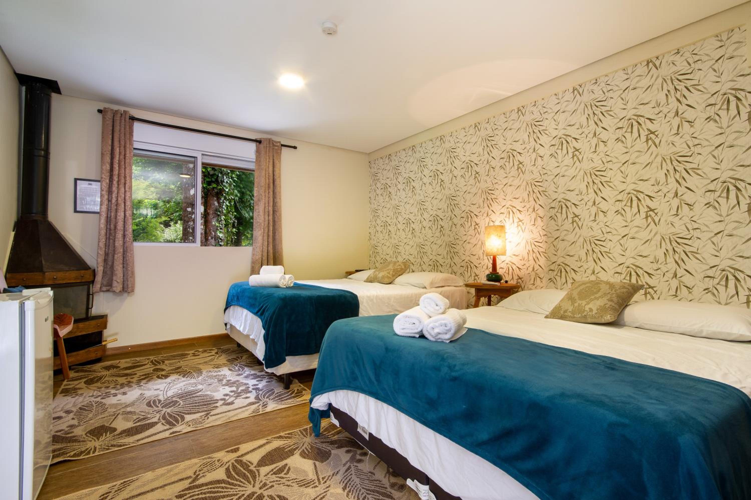 Pousada Casa Mantiqueira - Próxima ao Capivarí e opções de Hidromassagem