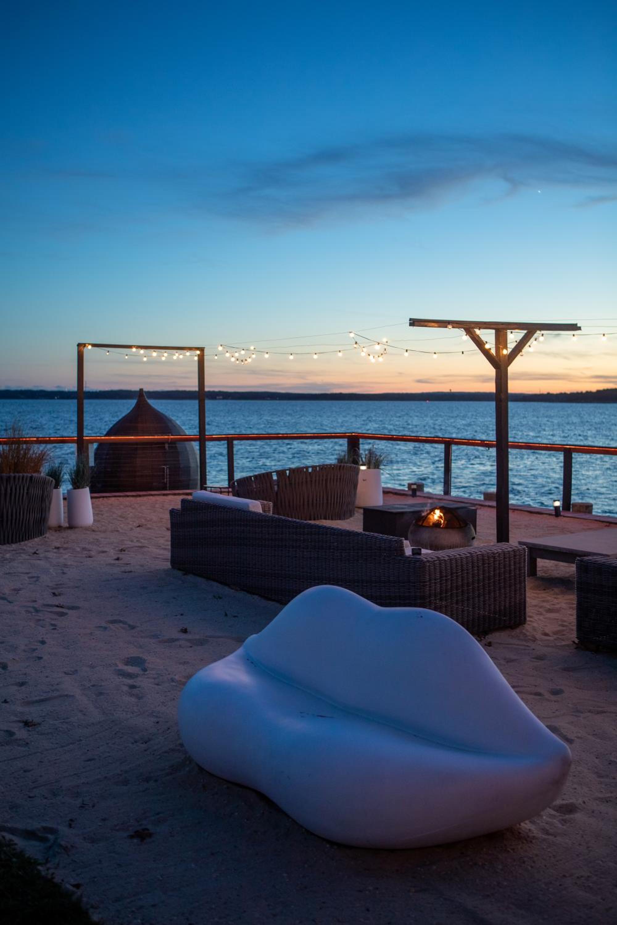 Aqua by American Beech - Adults Only