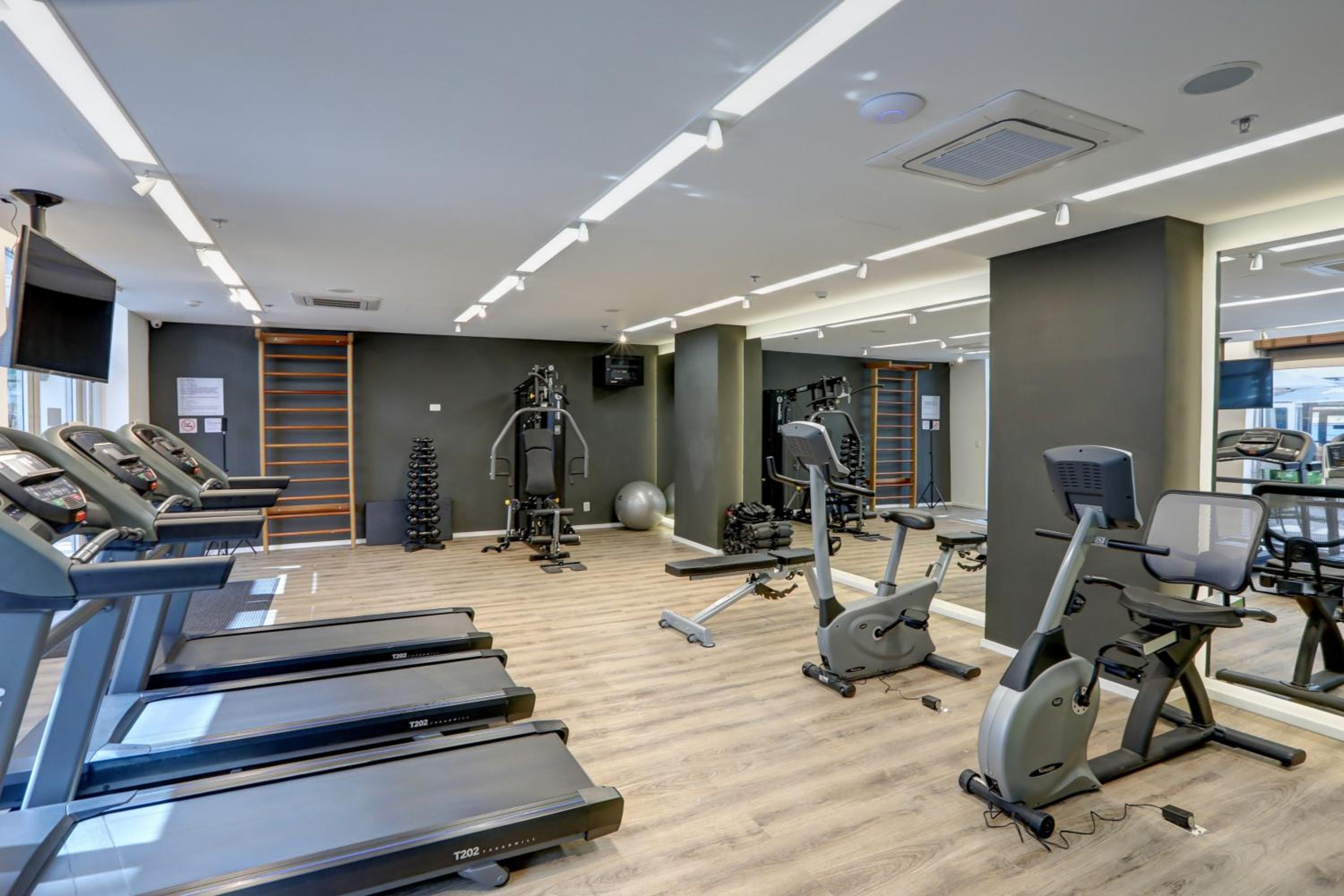 Guarulhos Vacations - Comfort Hotel Guarulhos Aeroporto - Property Image 4