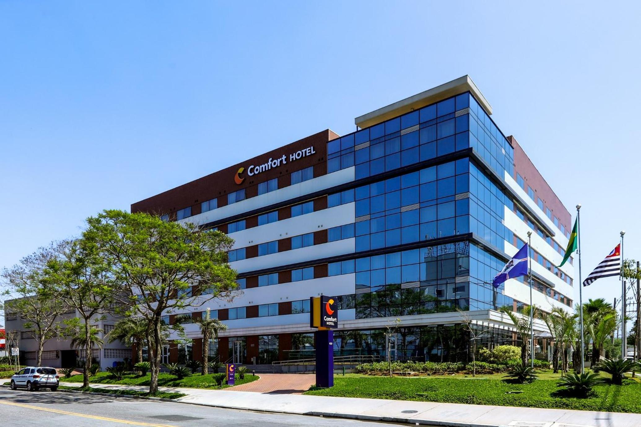 Guarulhos Vacations - Comfort Hotel Guarulhos Aeroporto - Property Image 1