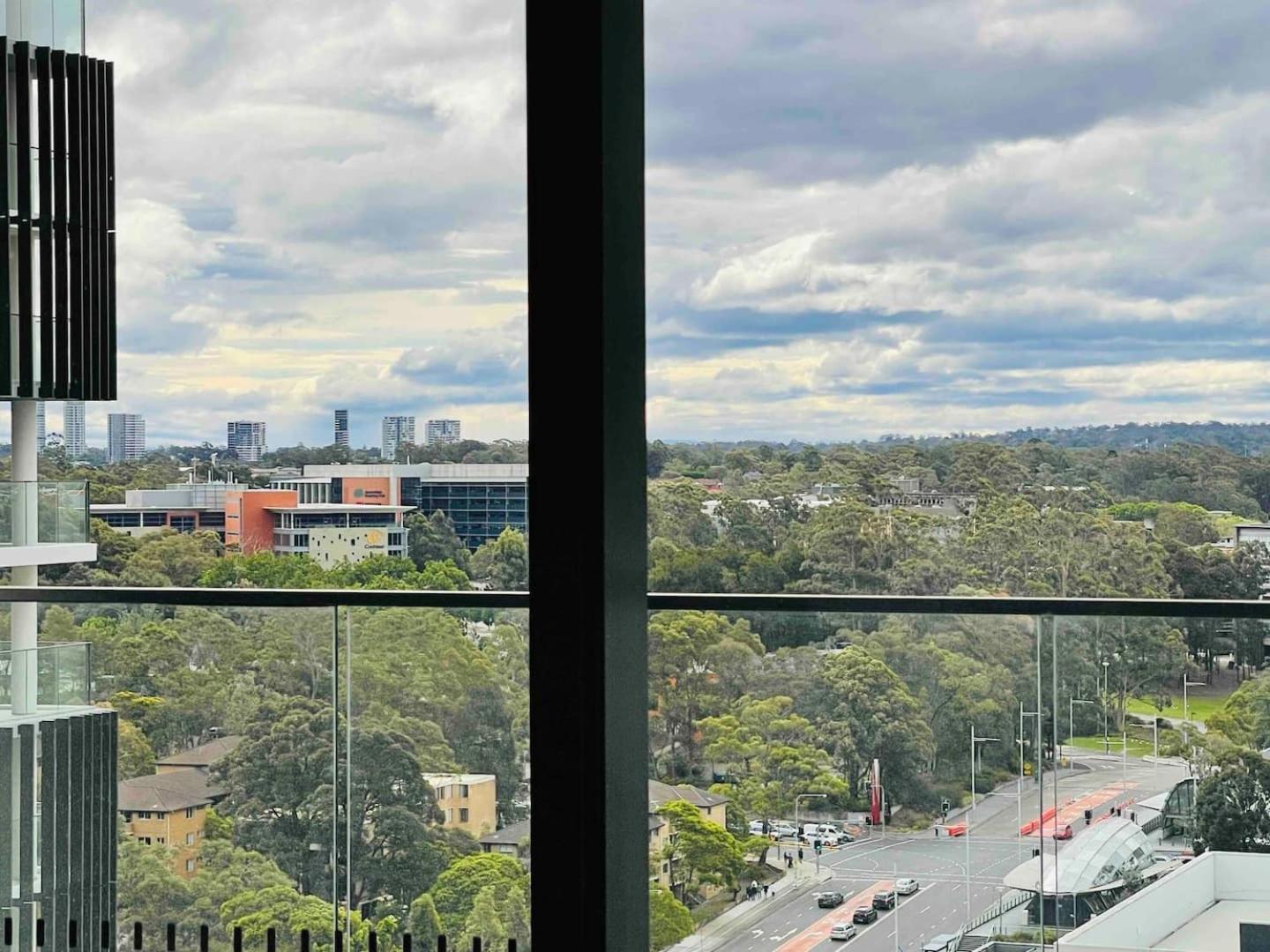 Macquarie Park high level 2bed 2bath with Study Gym & Pool