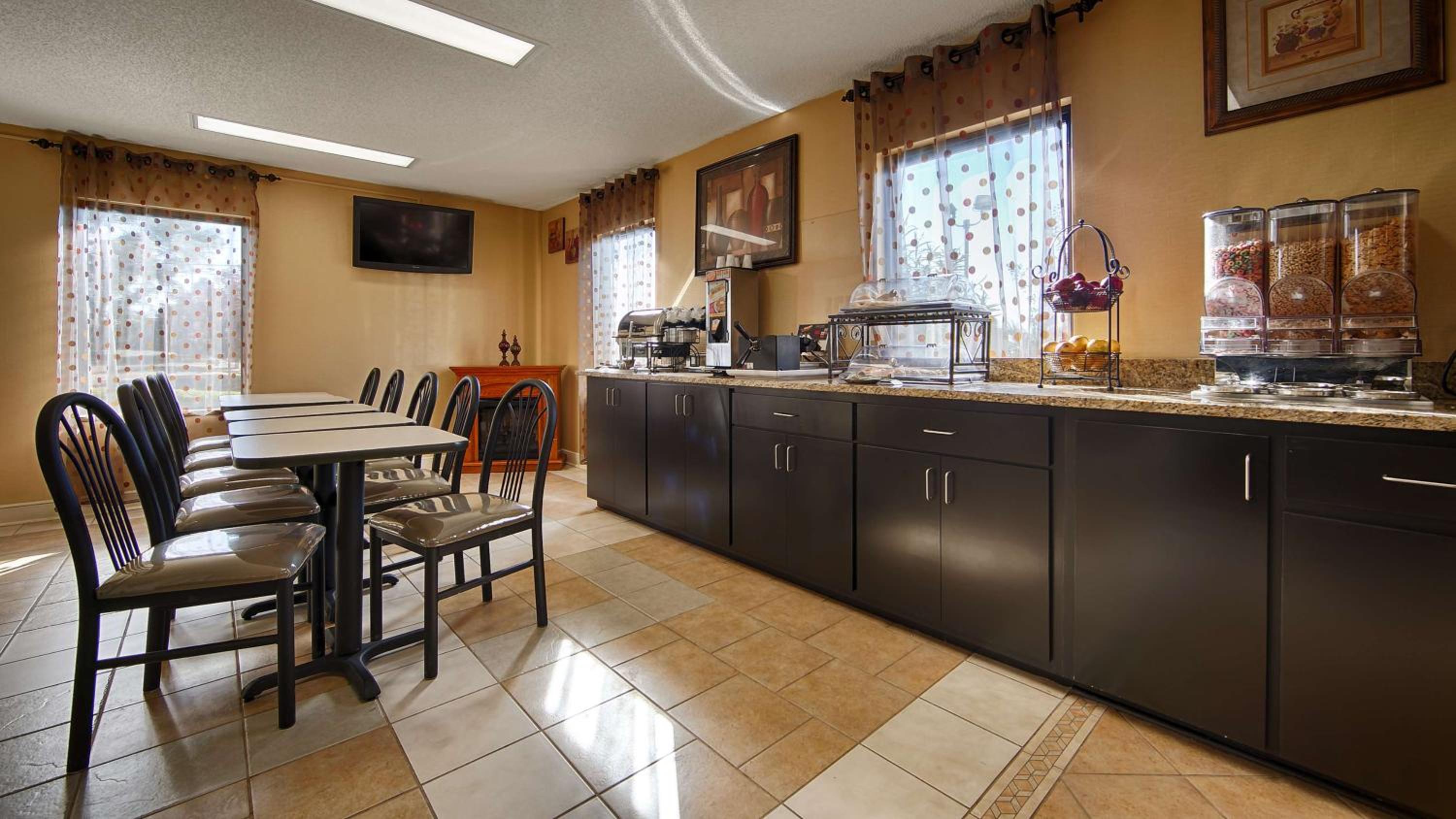 Greenville Vacations - Best Western Greenville Inn - Property Image 4