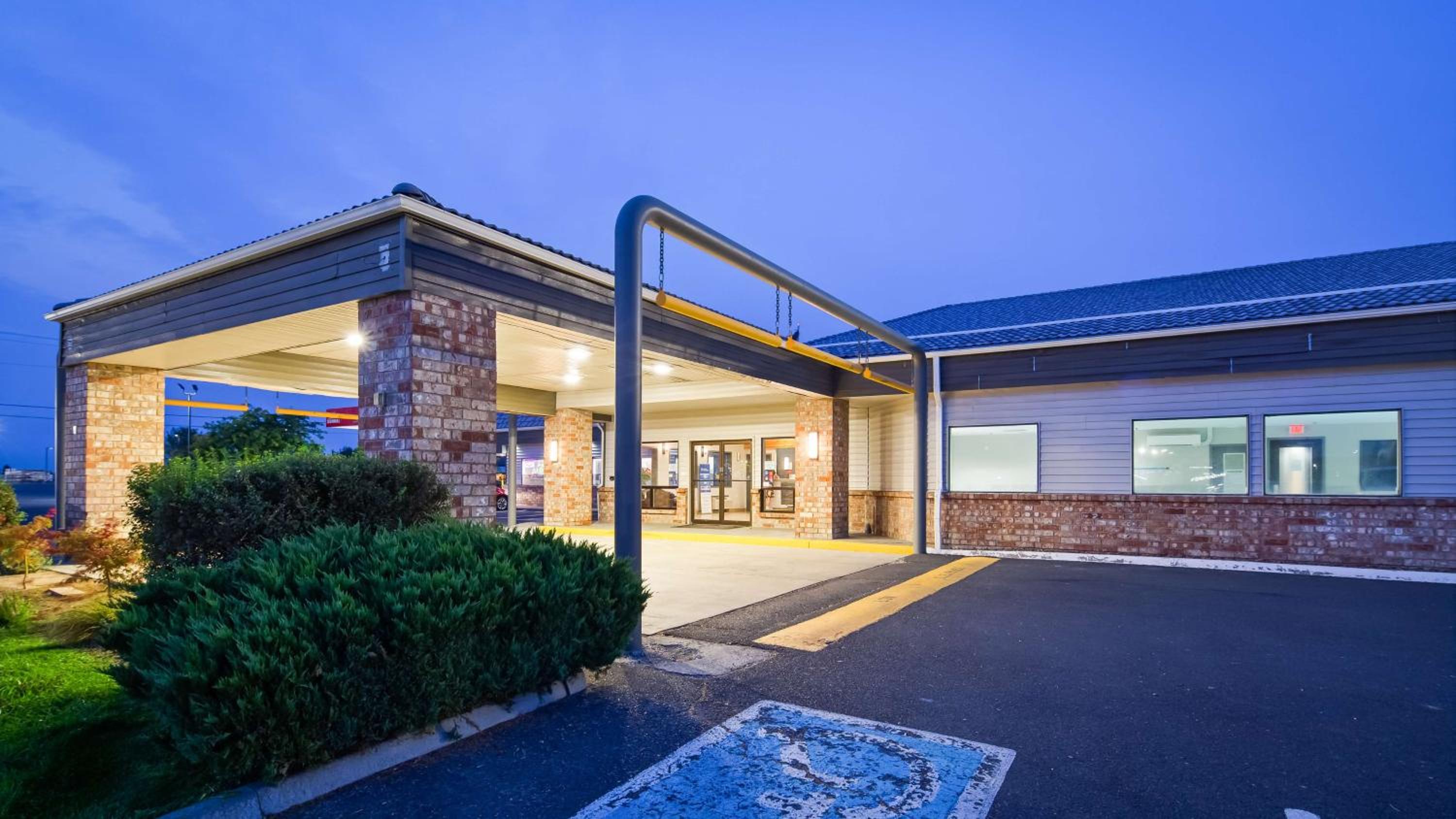Moses Lake Vacations - Baymont by Wyndham Moses Lake - Property Image 35