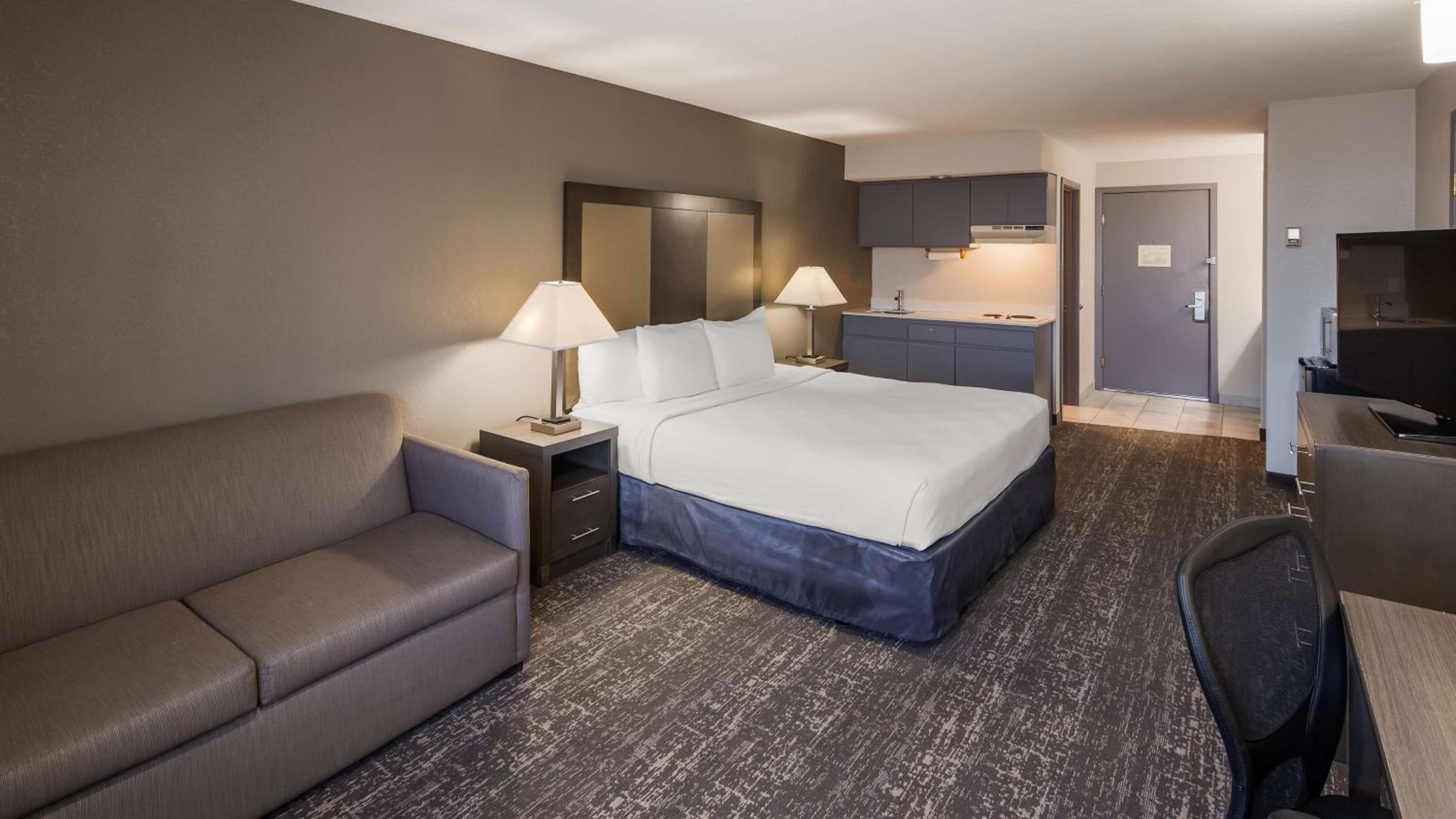 Moses Lake Vacations - Baymont by Wyndham Moses Lake - Property Image 2