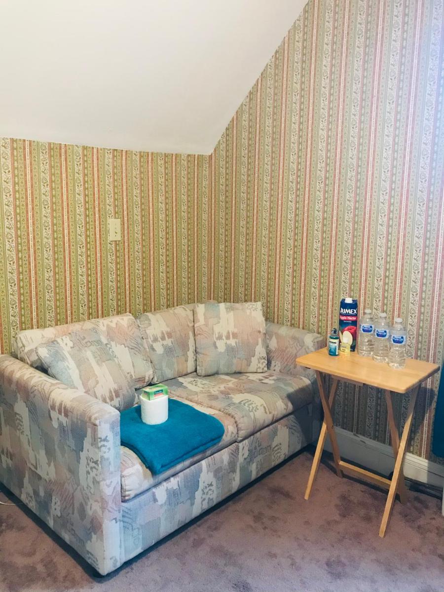 Pacifico's Place "C"