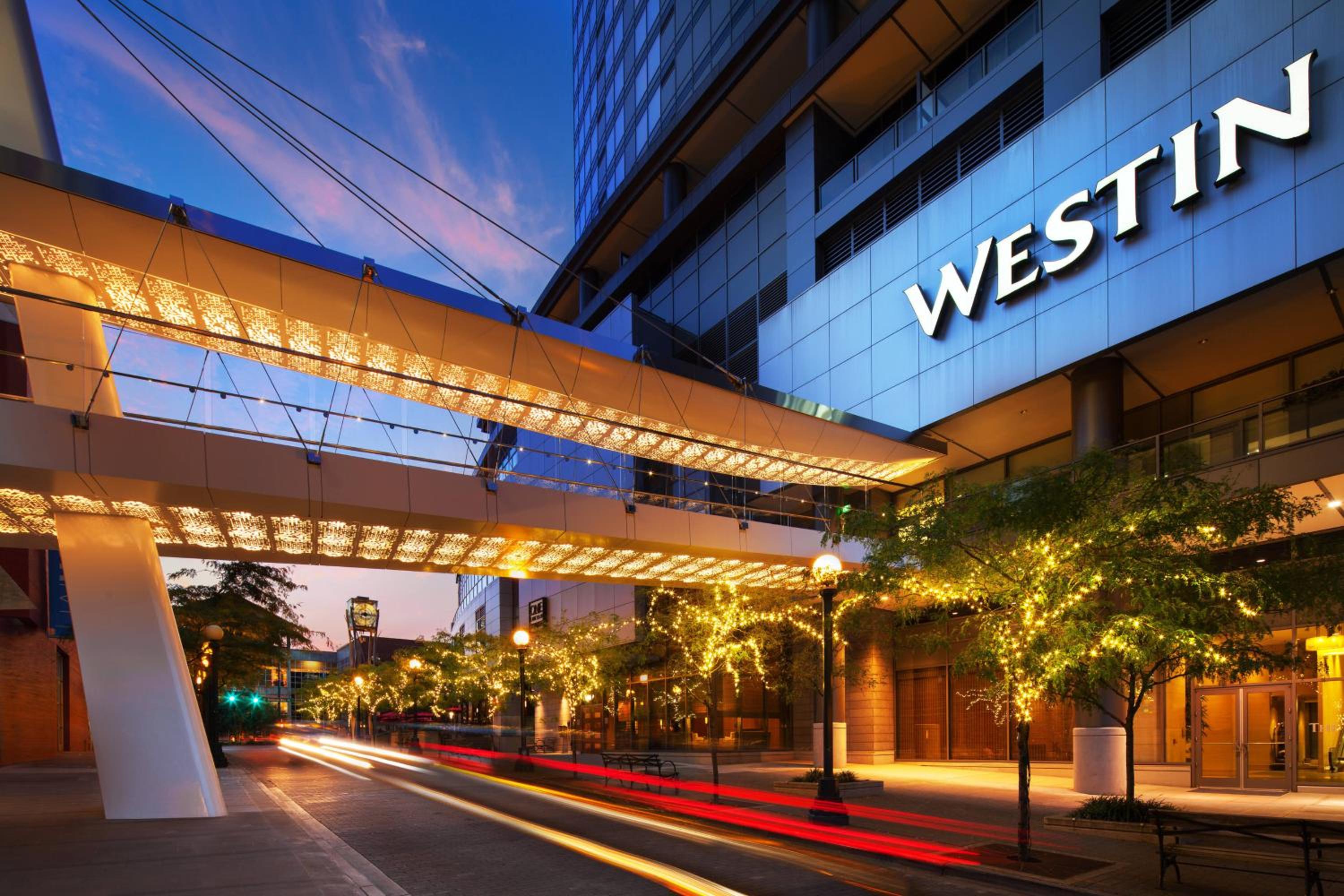 Seattle Vacations - The Westin Bellevue - Property Image 1