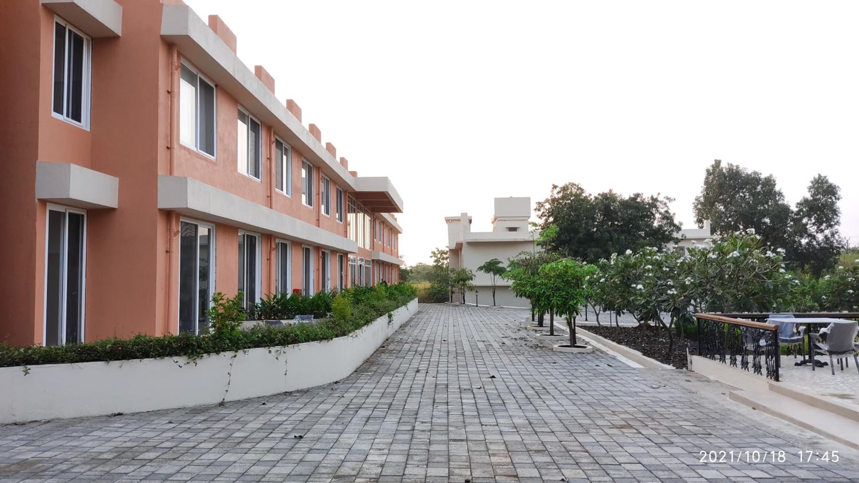 juSTa Rudra Resort & Spa, Kolad view 4