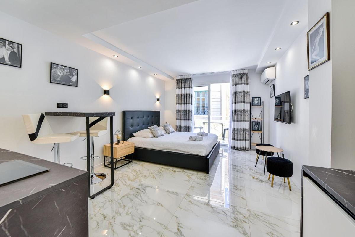 CMG - Grand studio - 50m plage Cannes - terrasse vue mer photo 1