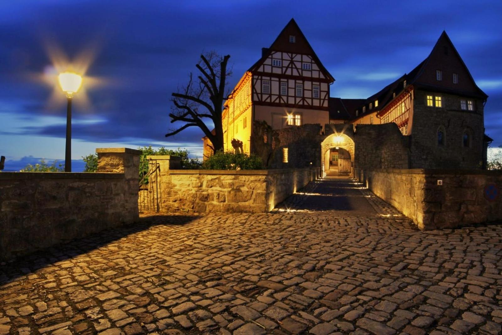 Burg Bodenstein view 3