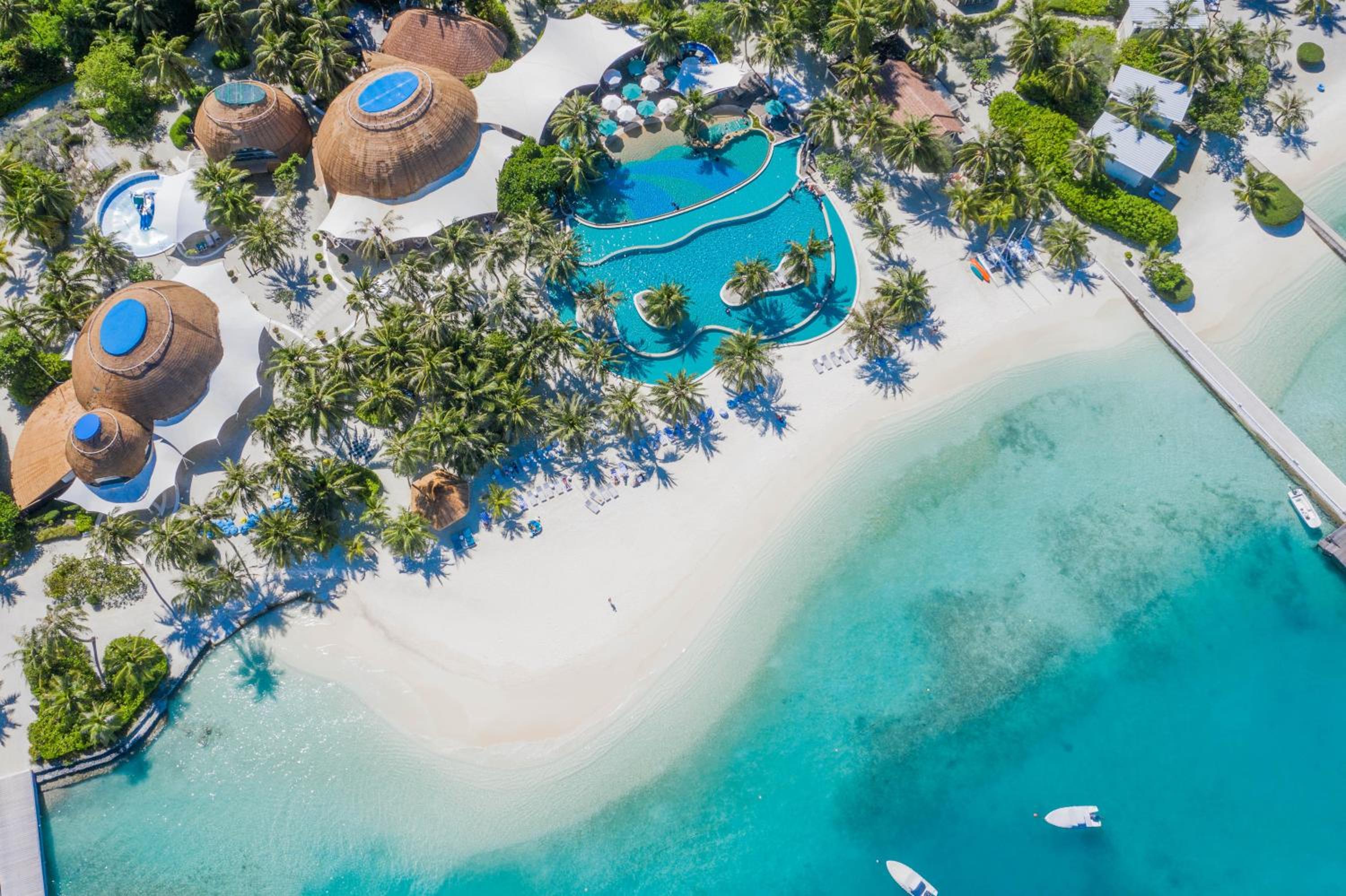 Holiday Inn Resort Kandooma Maldives - Kids Stay & Eat Free and Free Roundtrip Speed Boat for a minimum 4 nights stay — photo 87