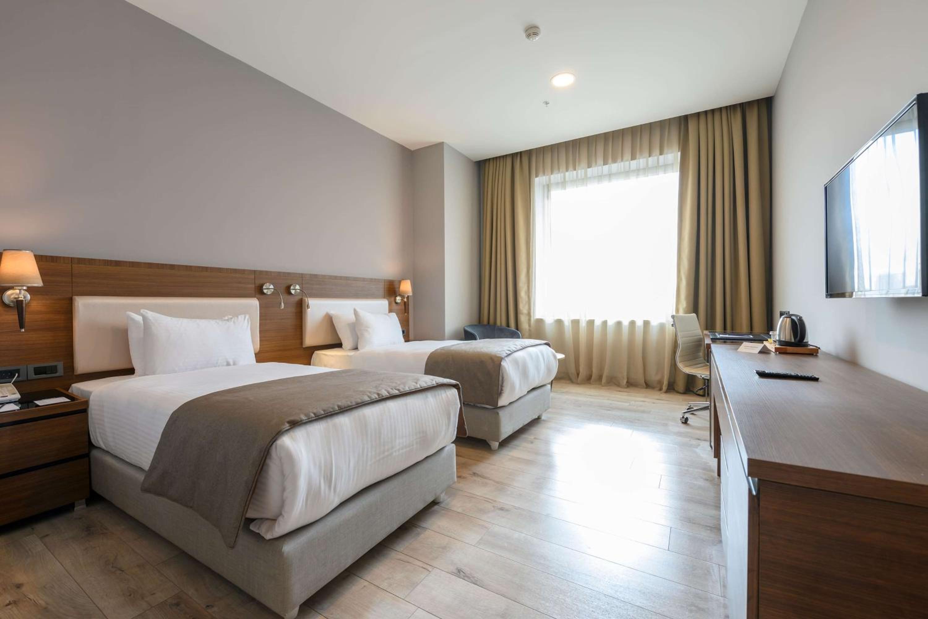 La Quinta by Wyndham İstanbul Güneşli - Image 11