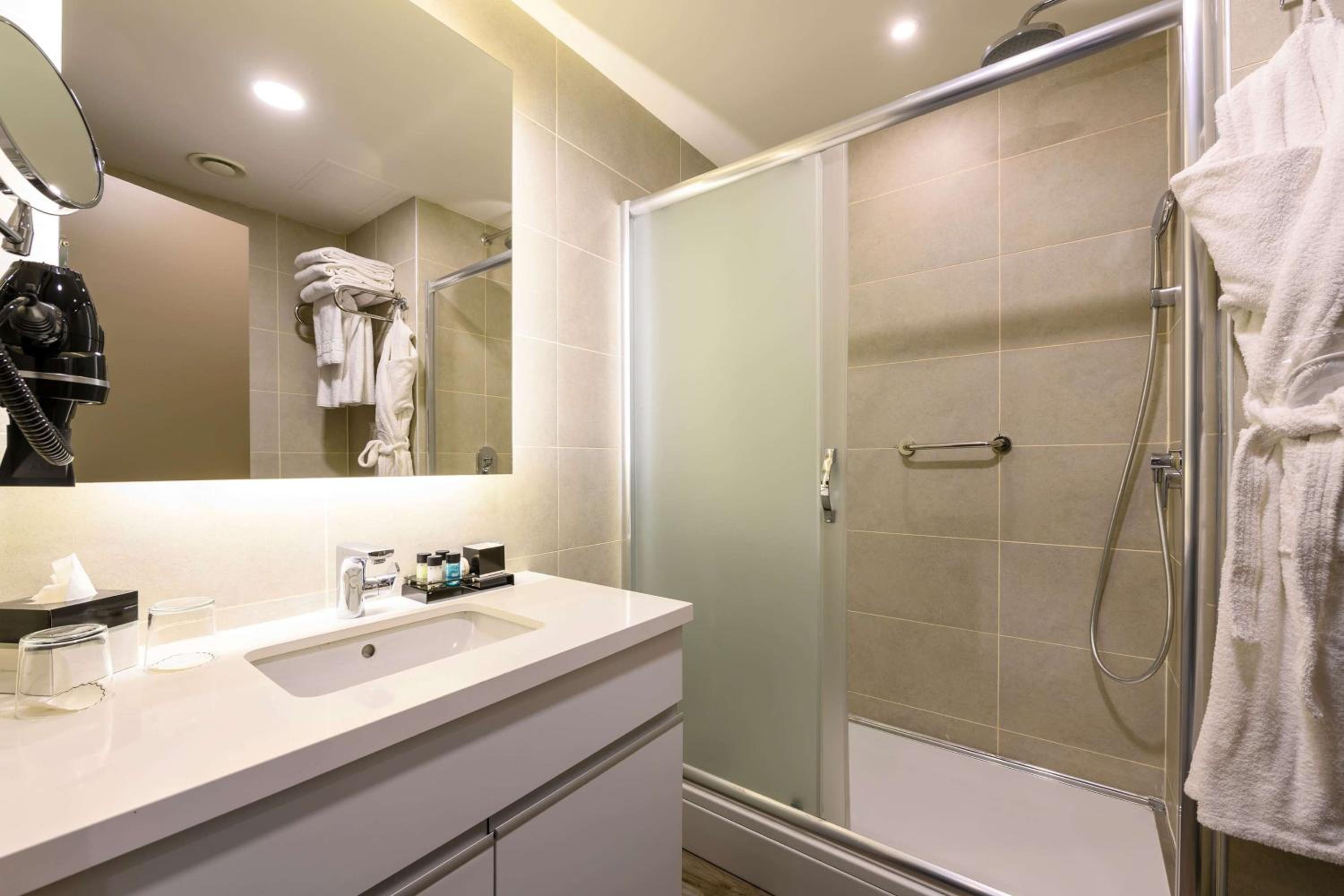 La Quinta by Wyndham İstanbul Güneşli - Image 93