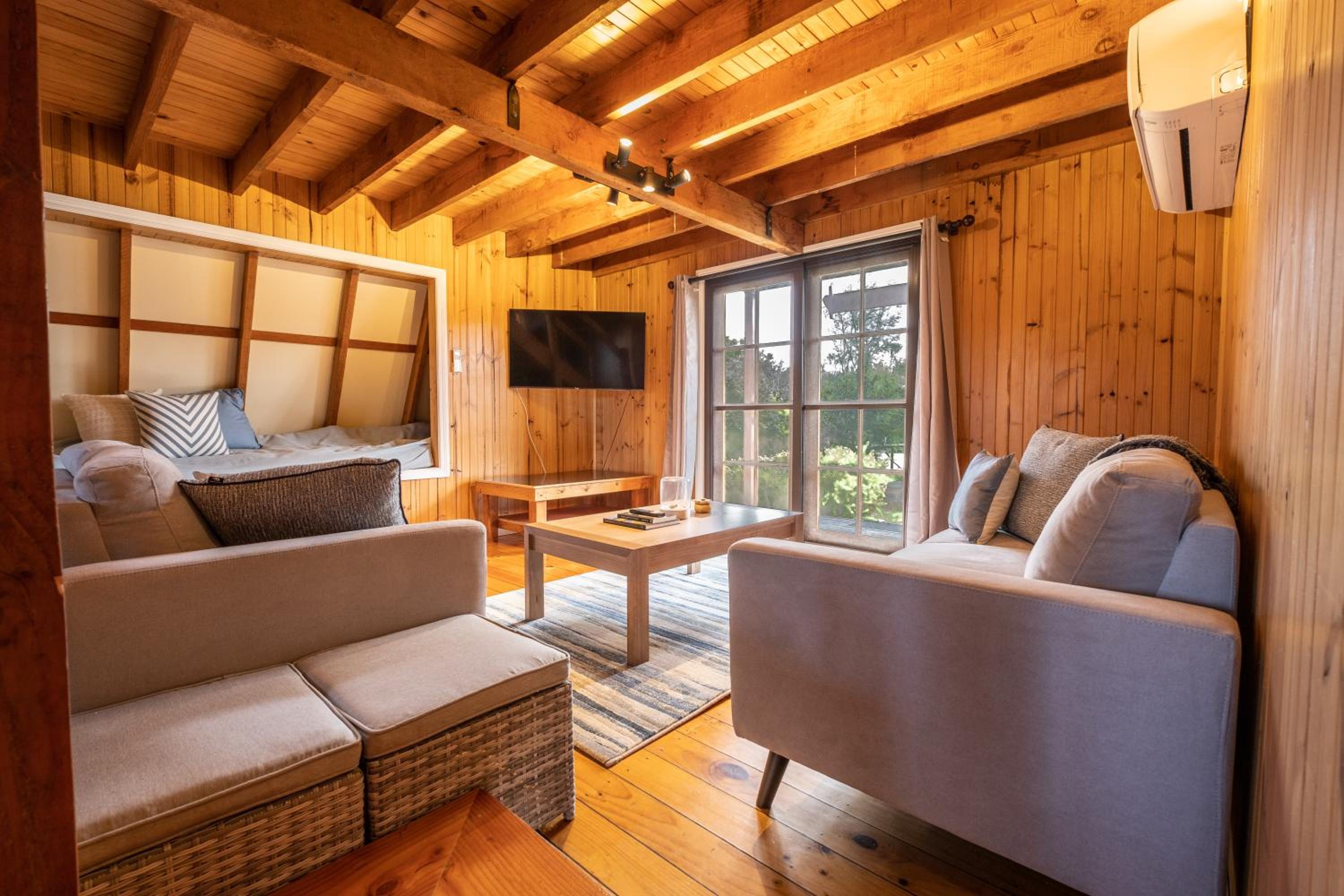 Currawong - Freycinet Holiday Houses