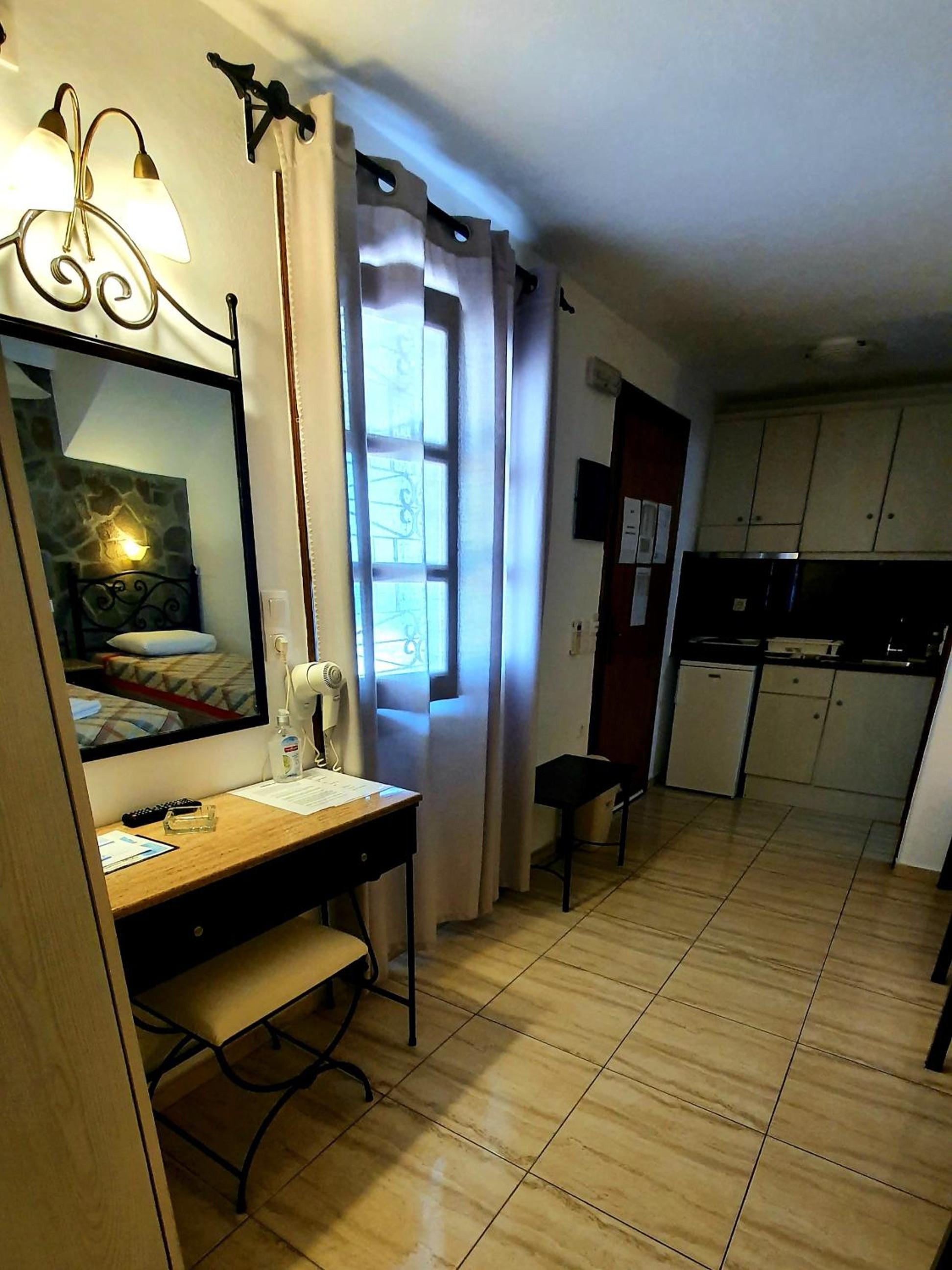 Photo 42