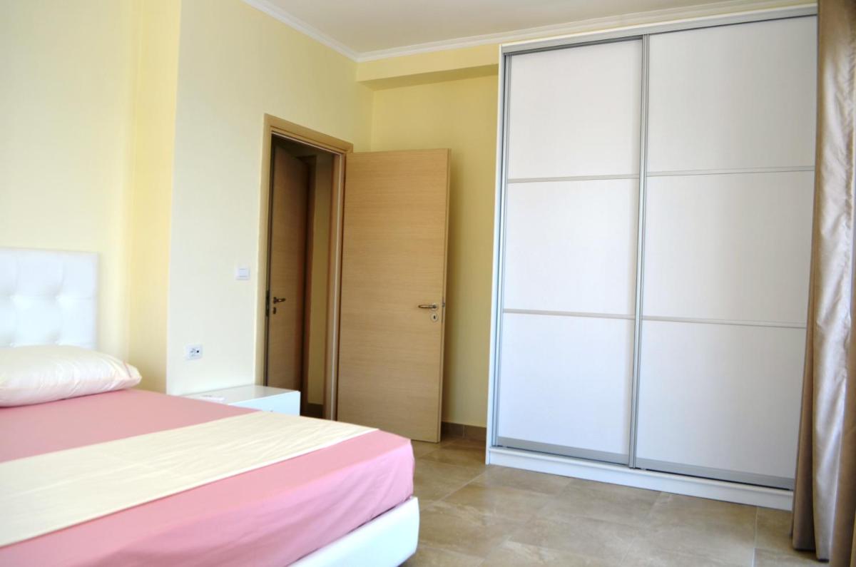 Vincent Apartment