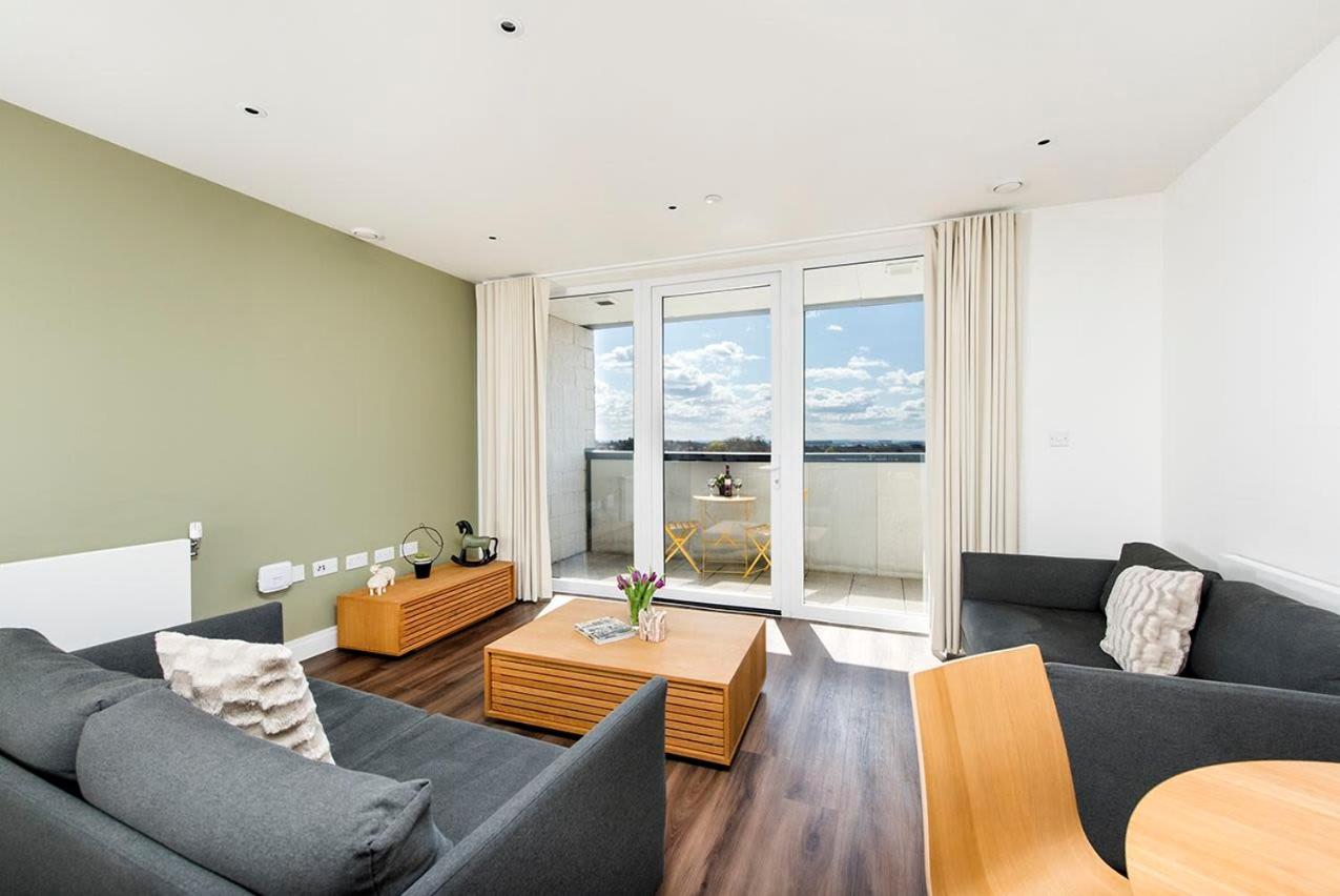 Two bedroom apartments close to Heathrow