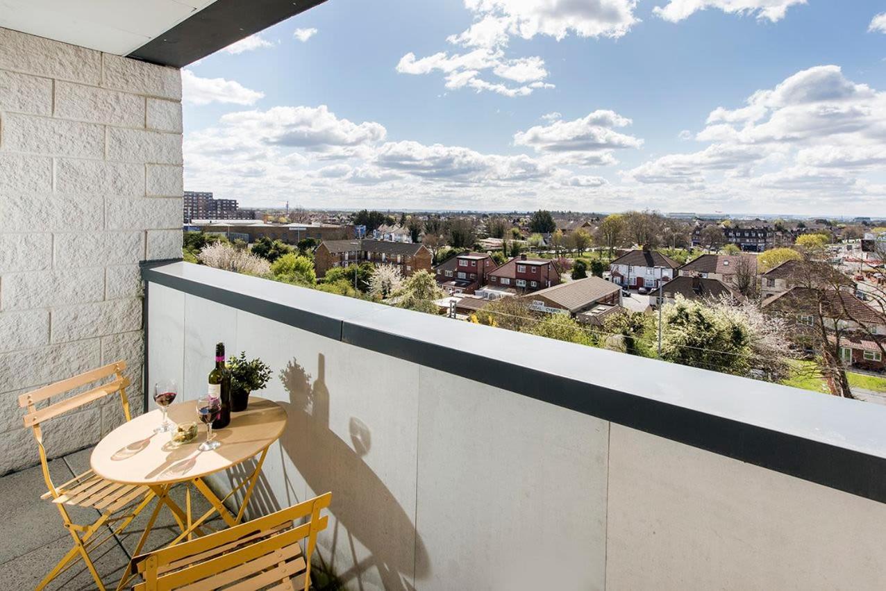 Two bedroom apartments close to Heathrow
