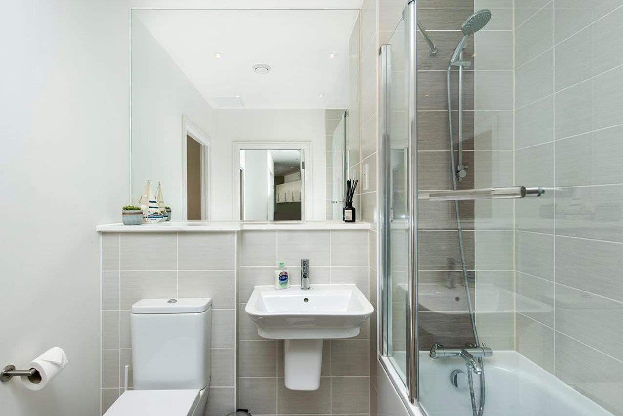 Two bedroom apartments close to Heathrow