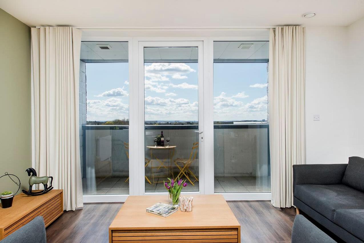 Two bedroom apartments close to Heathrow